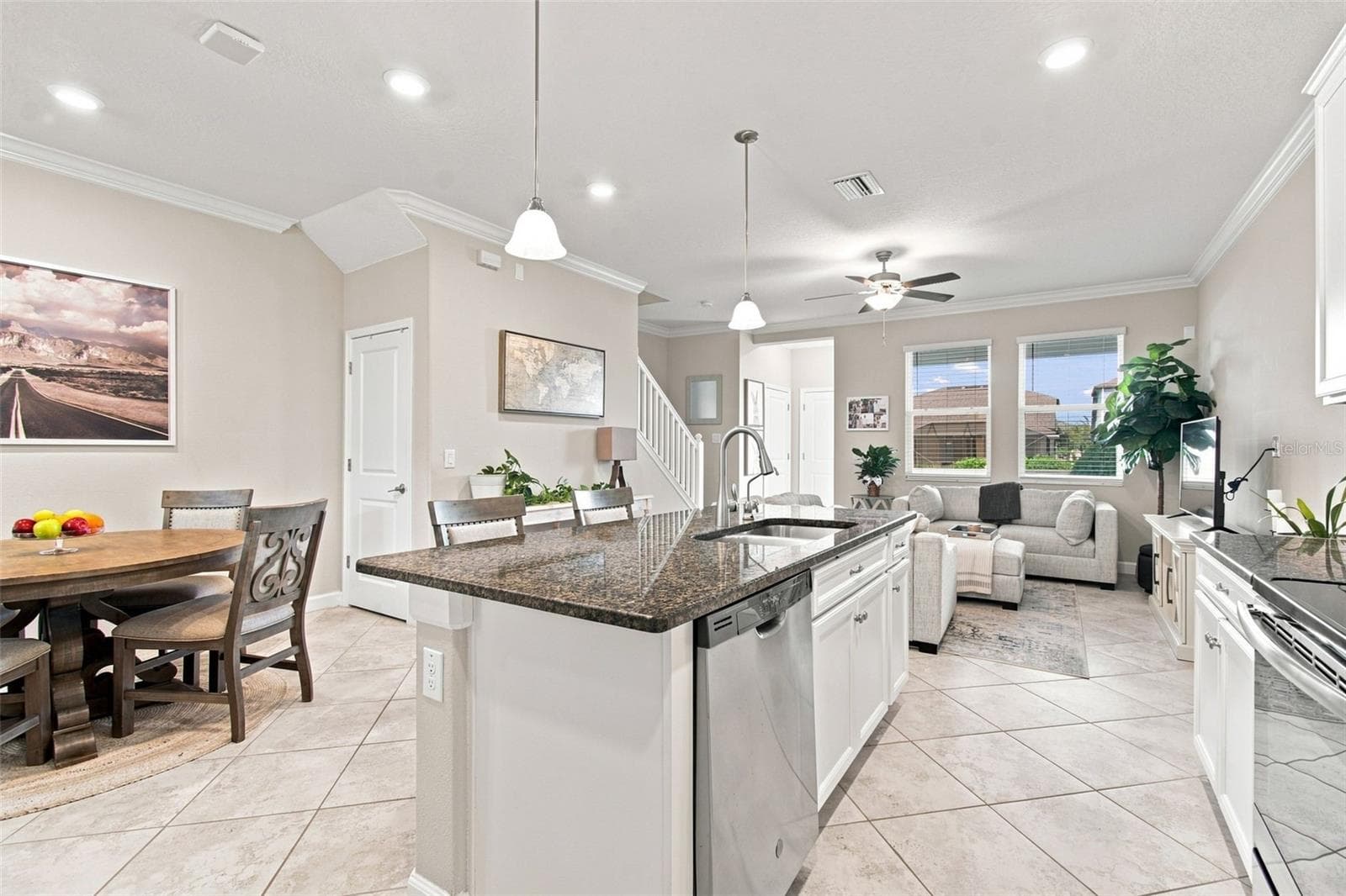Kitchen and Living Room - 18623 NOBLE CASPIAN DR, LUTZ