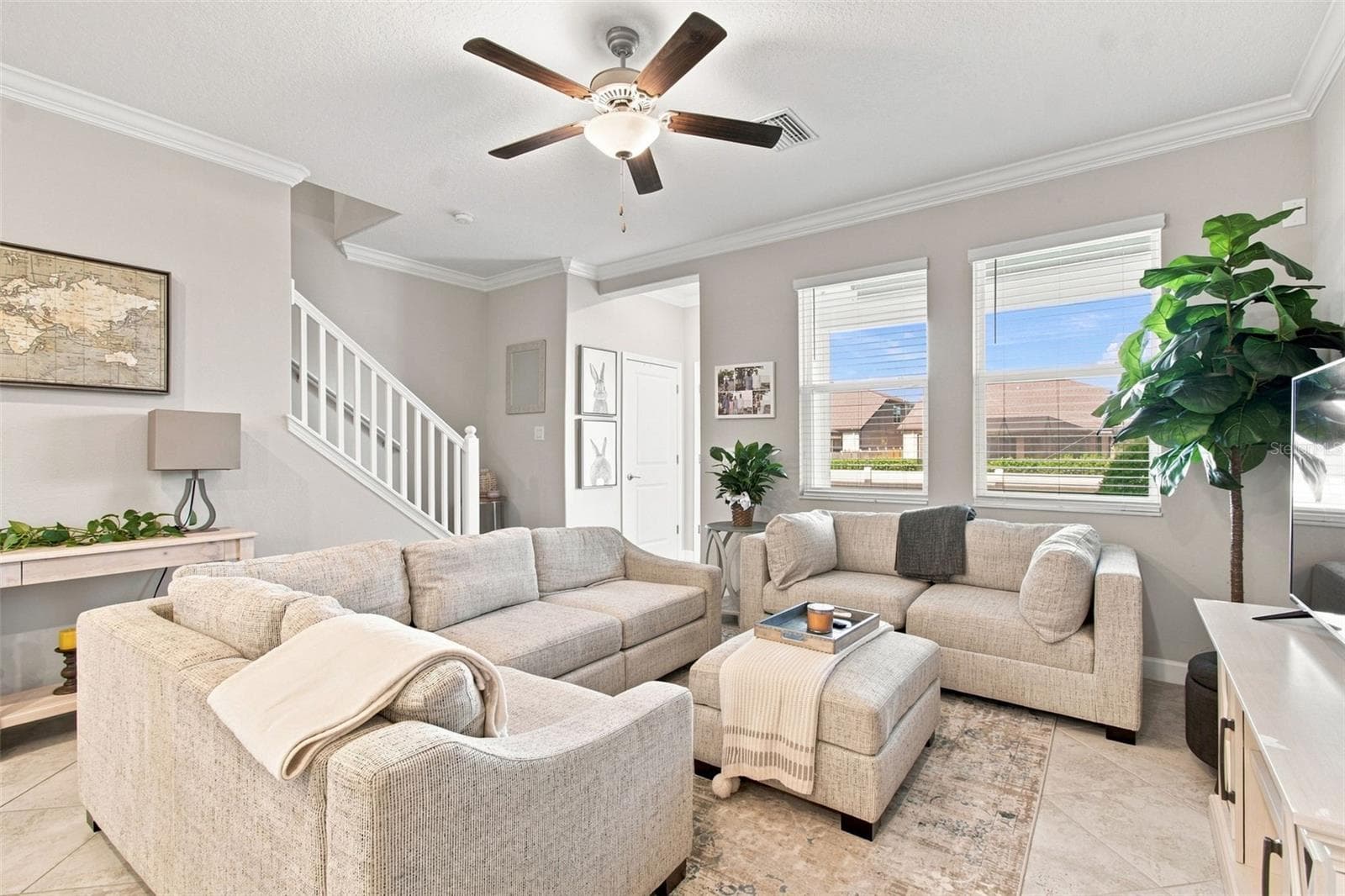 Living Room - 18623 NOBLE CASPIAN DR, LUTZ