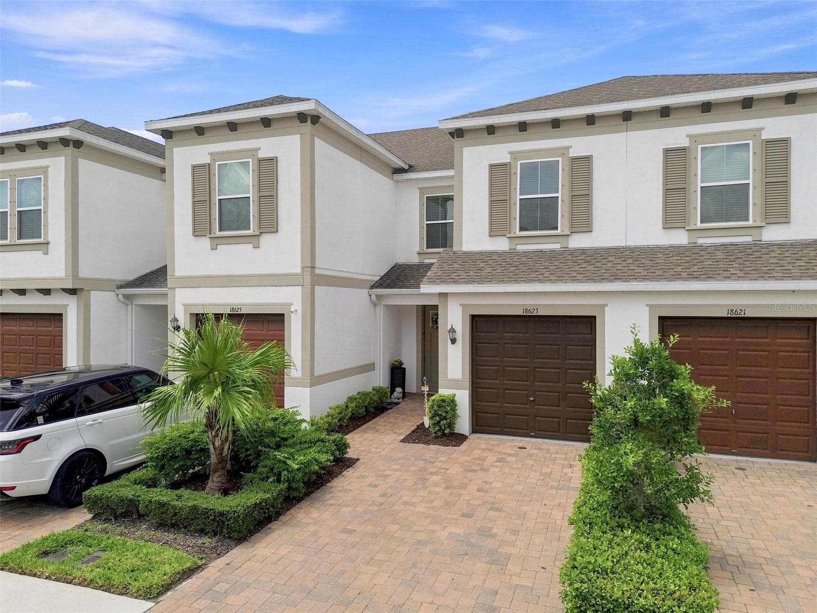 Front - 18623 NOBLE CASPIAN DR, LUTZ