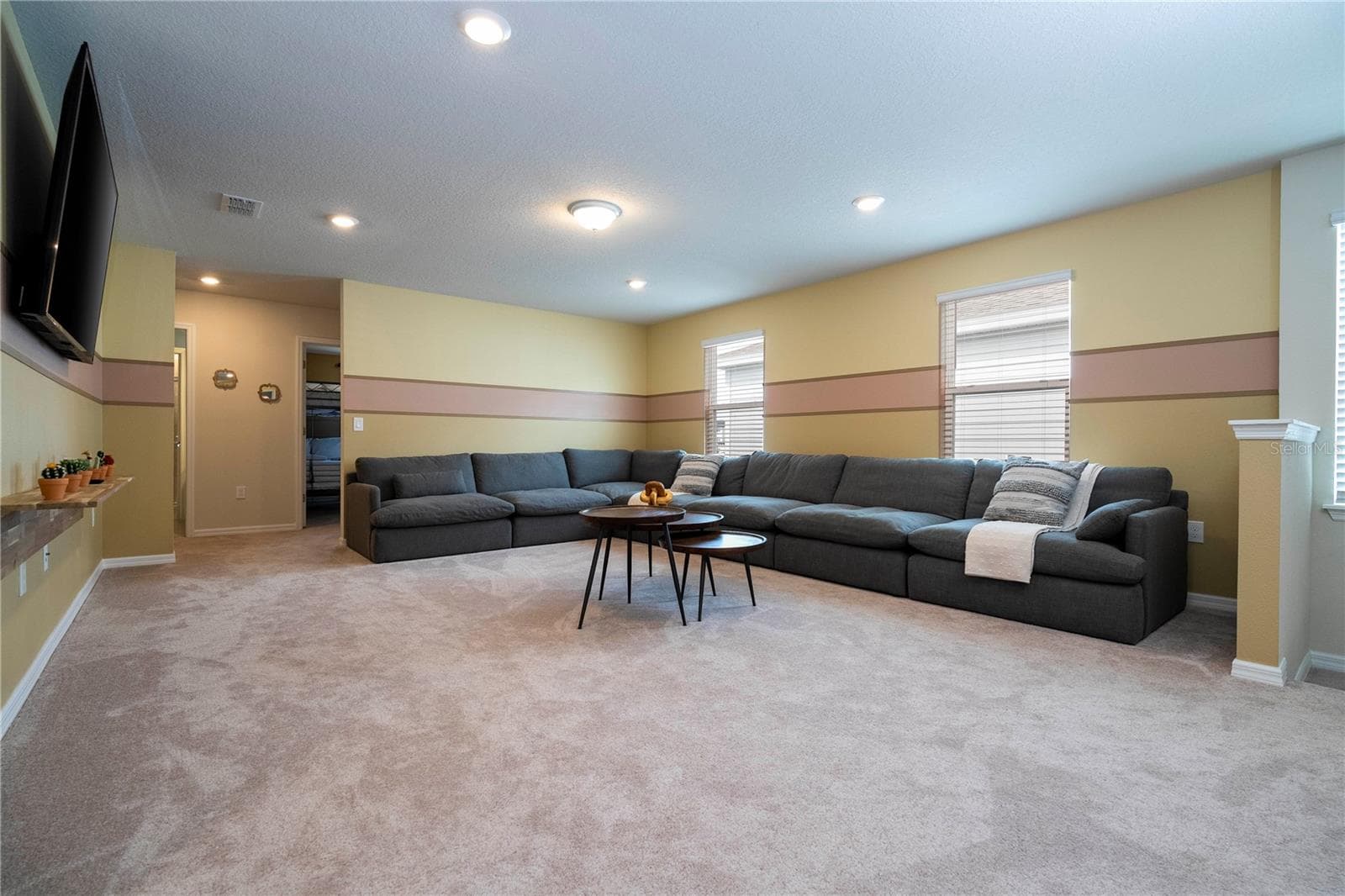 Loft - 3325 LILAC WAY, DAVENPORT