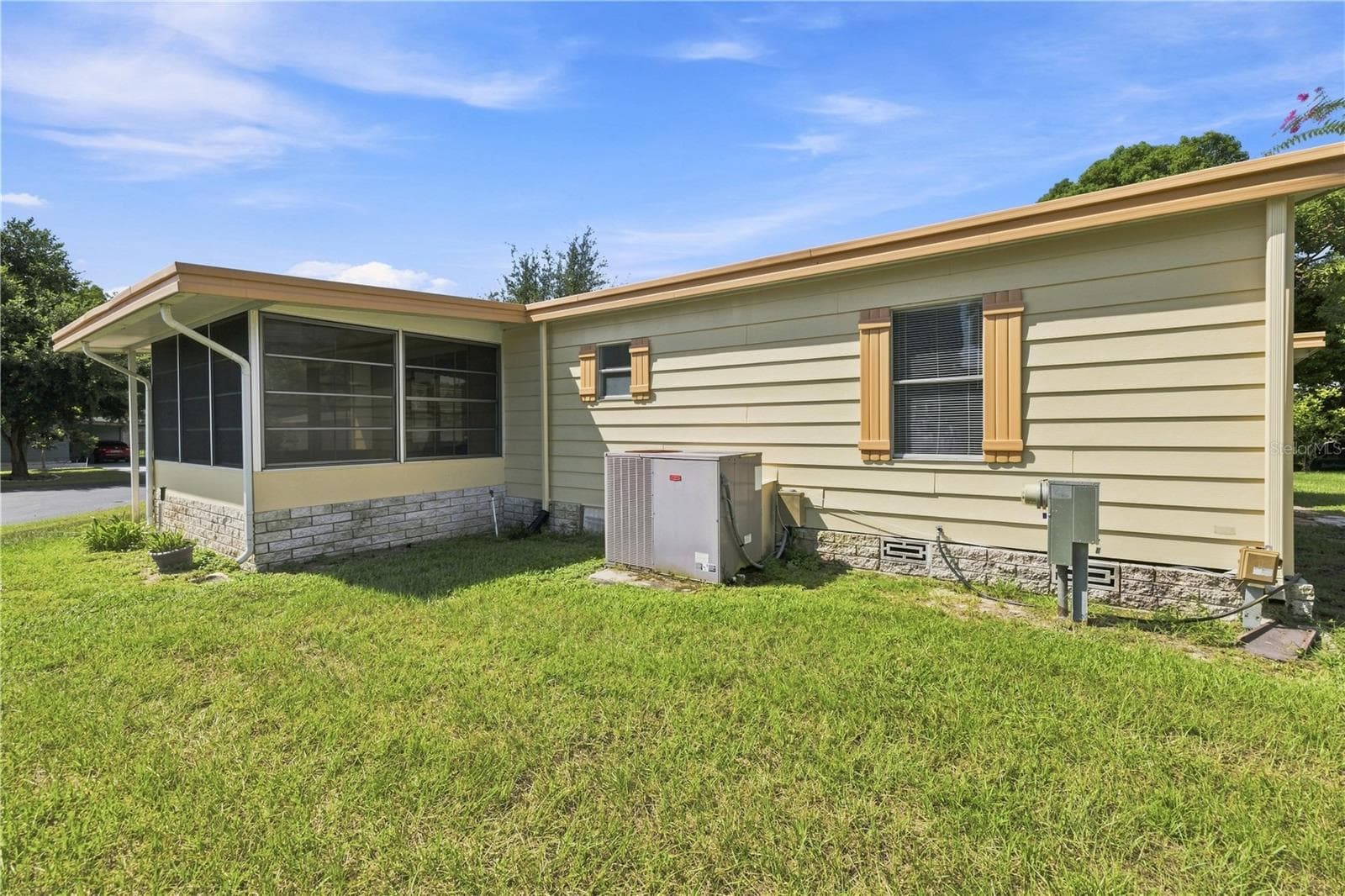 Manufactured Home at 3417 WAX MYRTLE CIR, ZELLWOOD, photo 31 of 42
