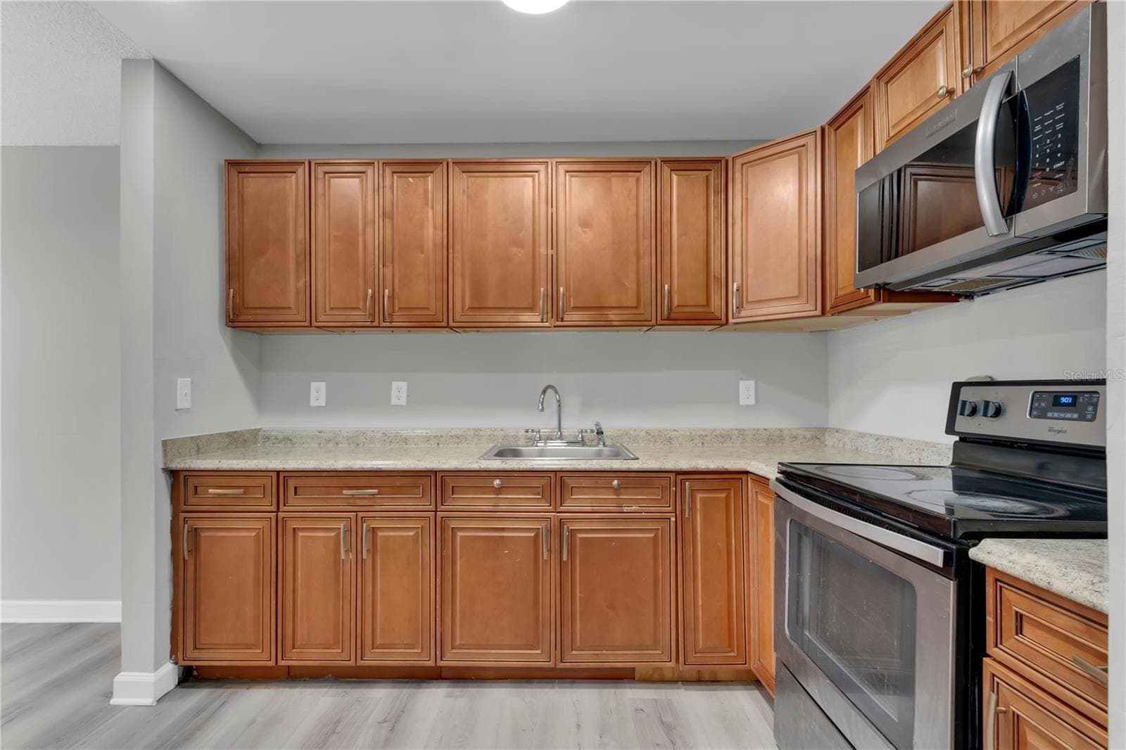 Condominium at 2326 HUNTINGTON GREEN CT #4, ORLANDO, photo 12 of 36