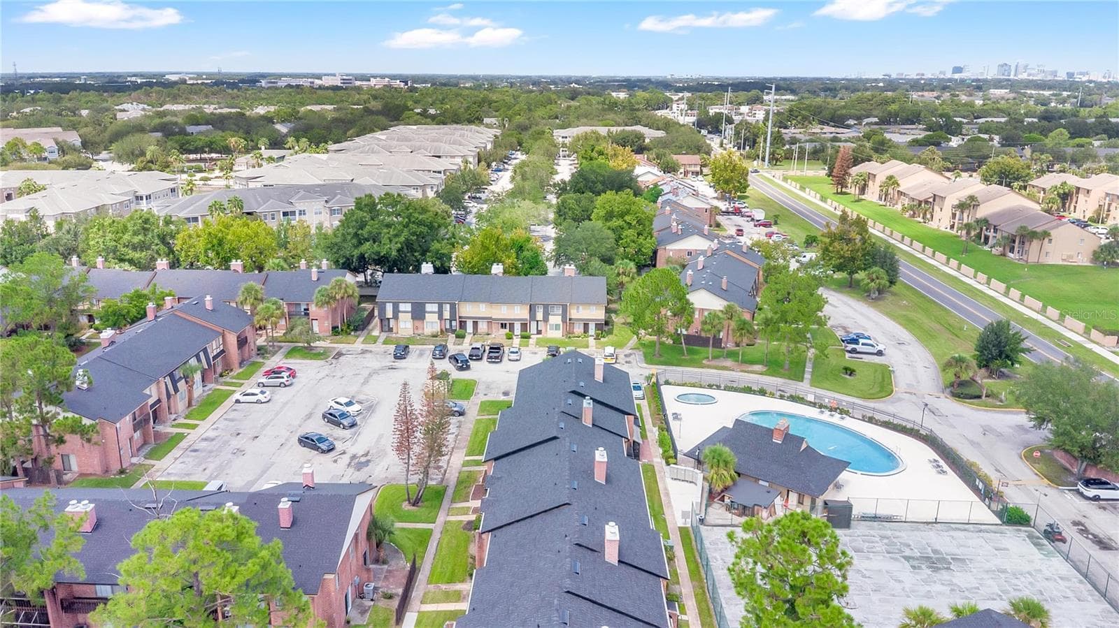 Condominium at 2326 HUNTINGTON GREEN CT #4, ORLANDO, photo 32 of 36