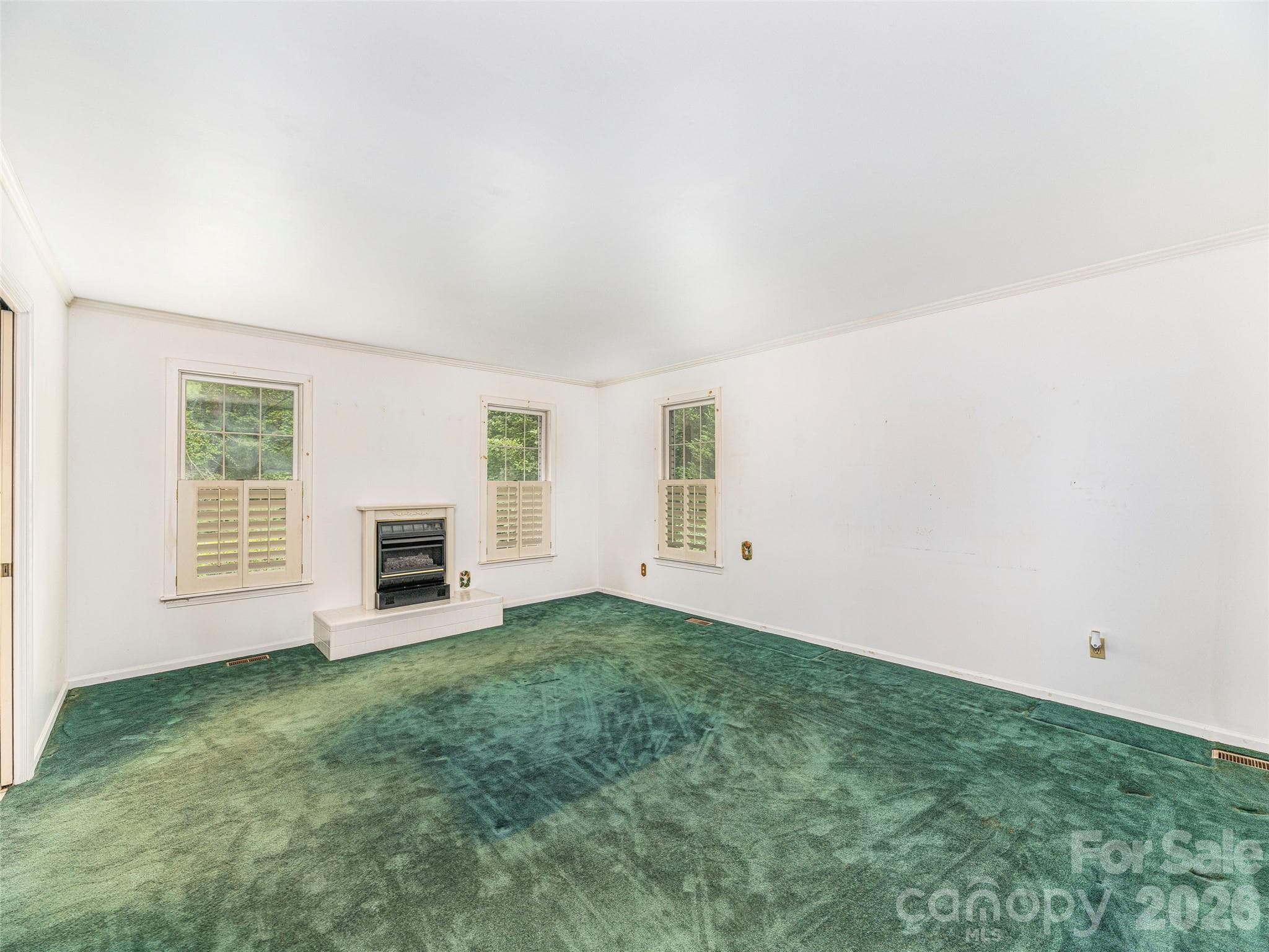 Single Family Residence at 200 Heathcote Road, Hendersonville, photo 7 of 46