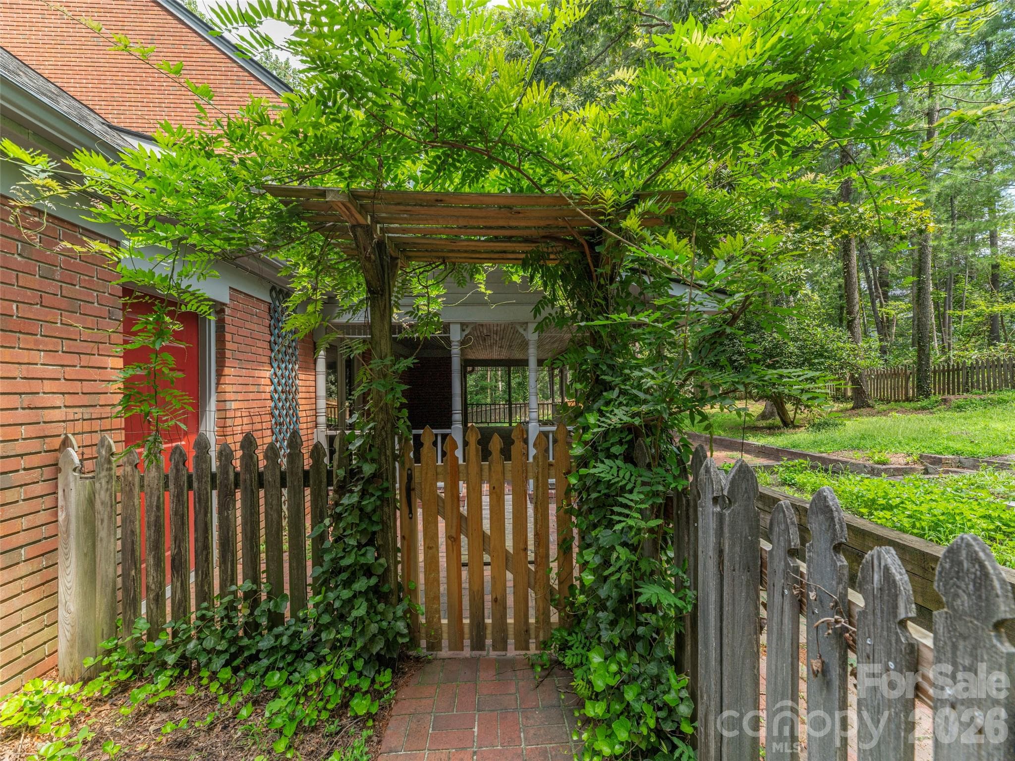 Single Family Residence at 200 Heathcote Road, Hendersonville, photo 41 of 46