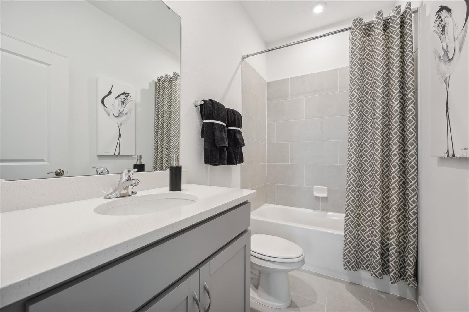 Single Family Residence at 23603 GRINDSTONE WAY, SORRENTO, photo 13 of 39