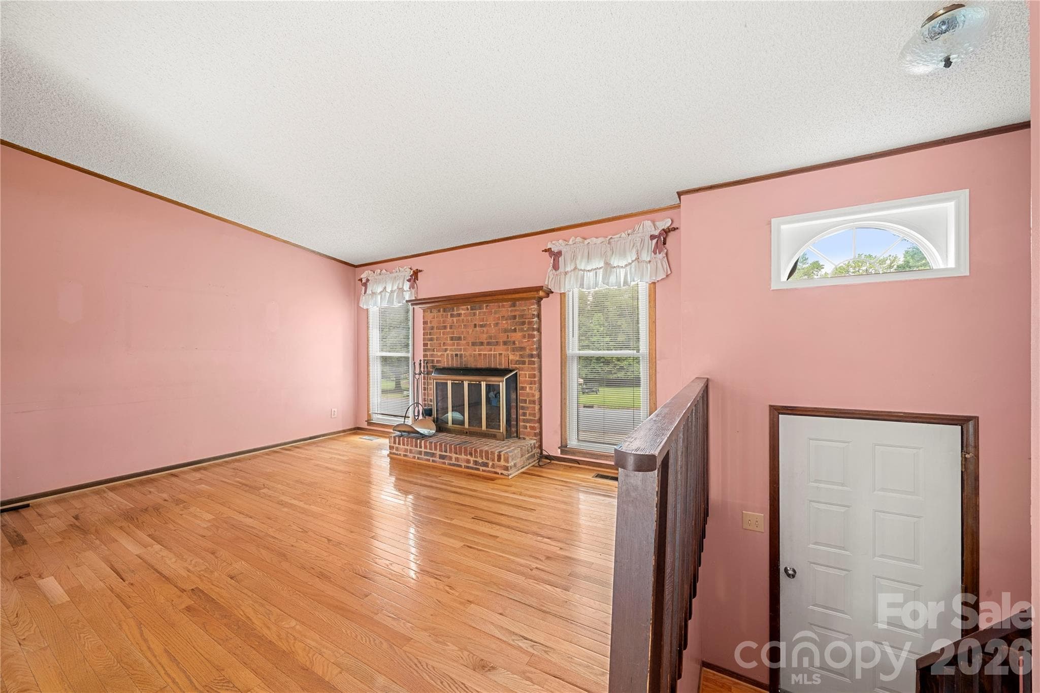 Single Family Residence at 1810 Oak Hollow Road, Gastonia, photo 3 of 29