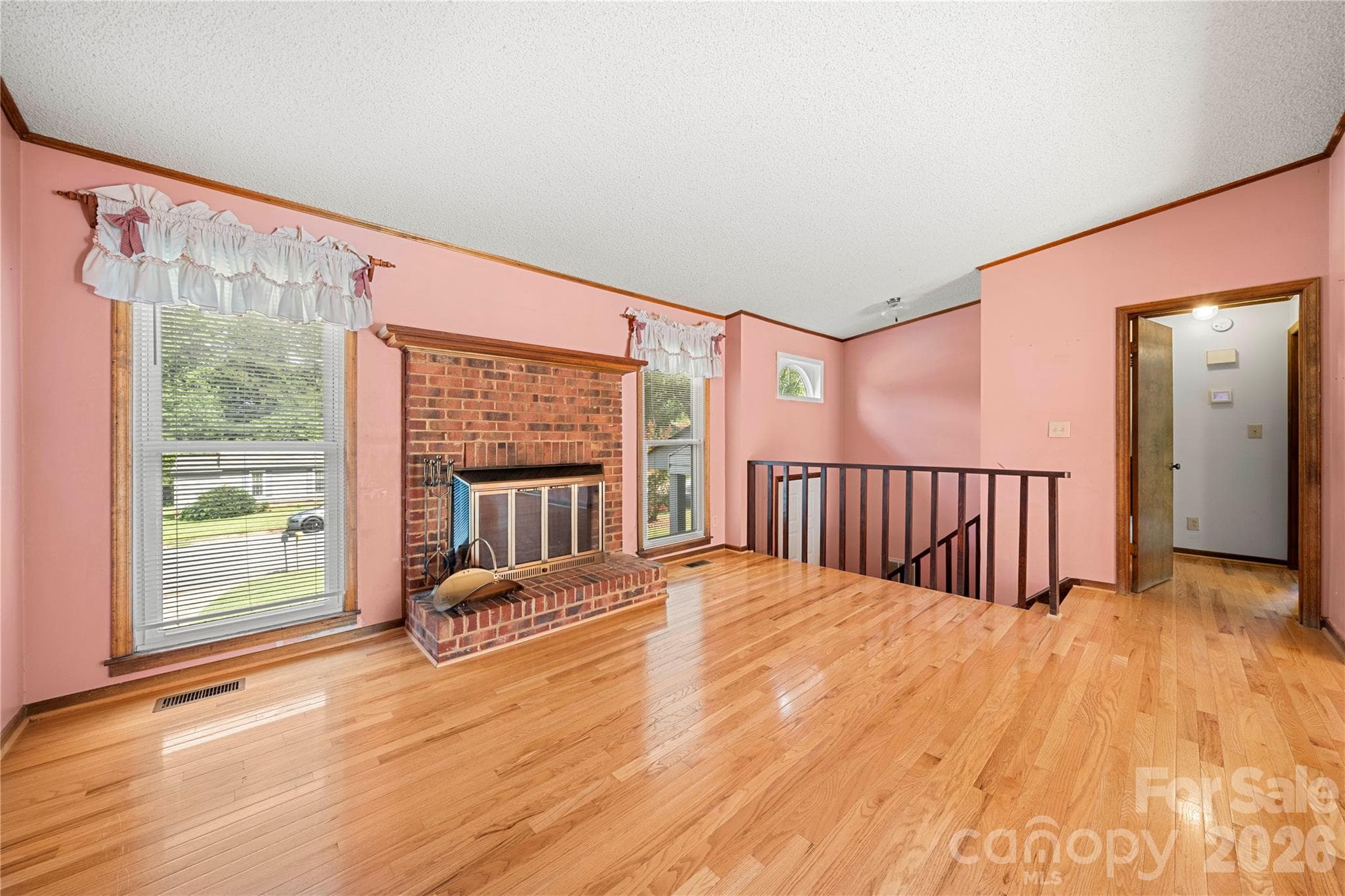 Single Family Residence at 1810 Oak Hollow Road, Gastonia, photo 5 of 29