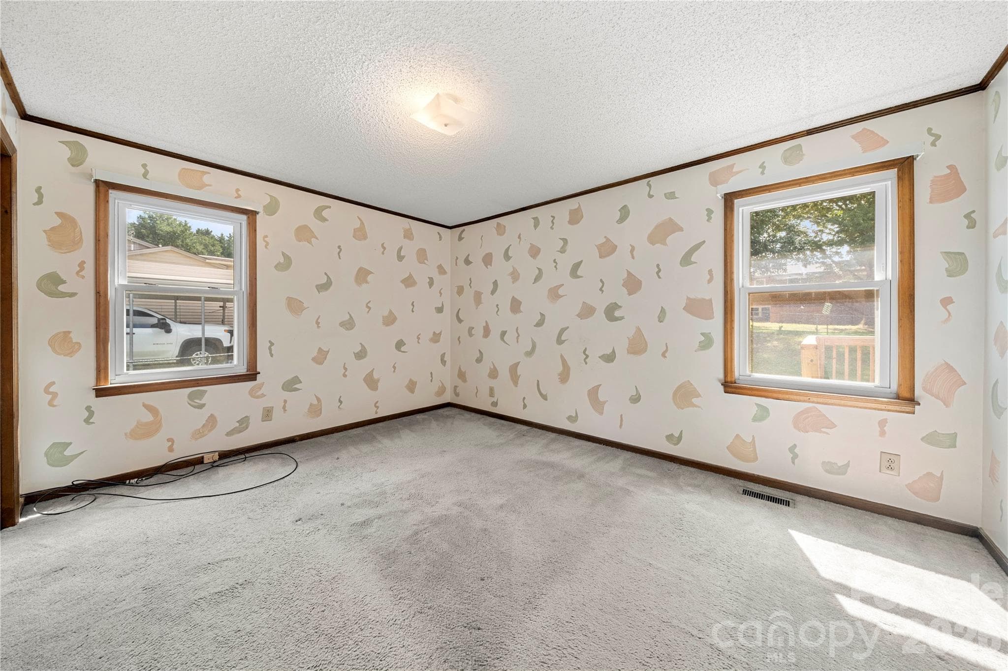 Single Family Residence at 1810 Oak Hollow Road, Gastonia, photo 11 of 29
