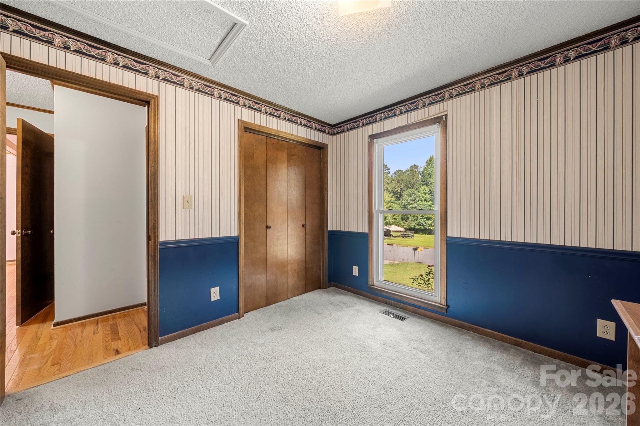 Single Family Residence at 1810 Oak Hollow Road, Gastonia, photo 14 of 29