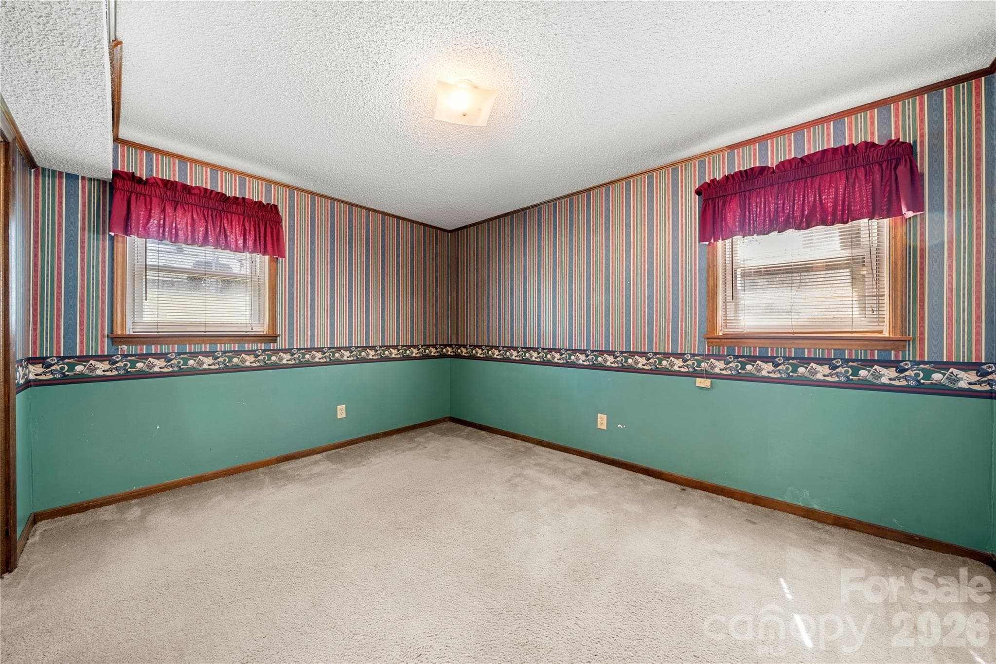Single Family Residence at 1810 Oak Hollow Road, Gastonia, photo 20 of 29