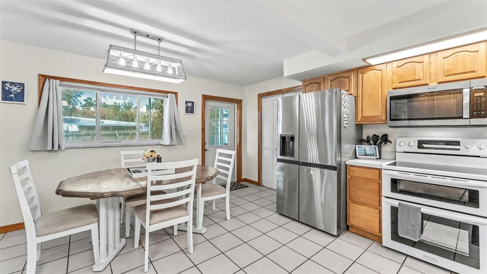 Single Family Residence at 680 SUNSET DR, BARTOW, photo 17 of 45