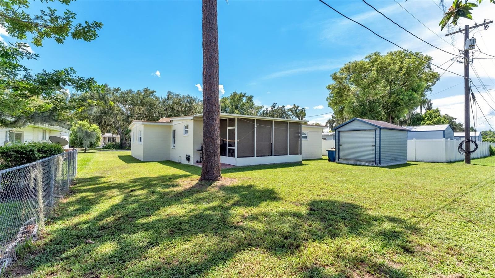 Single Family Residence at 680 SUNSET DR, BARTOW, photo 38 of 45