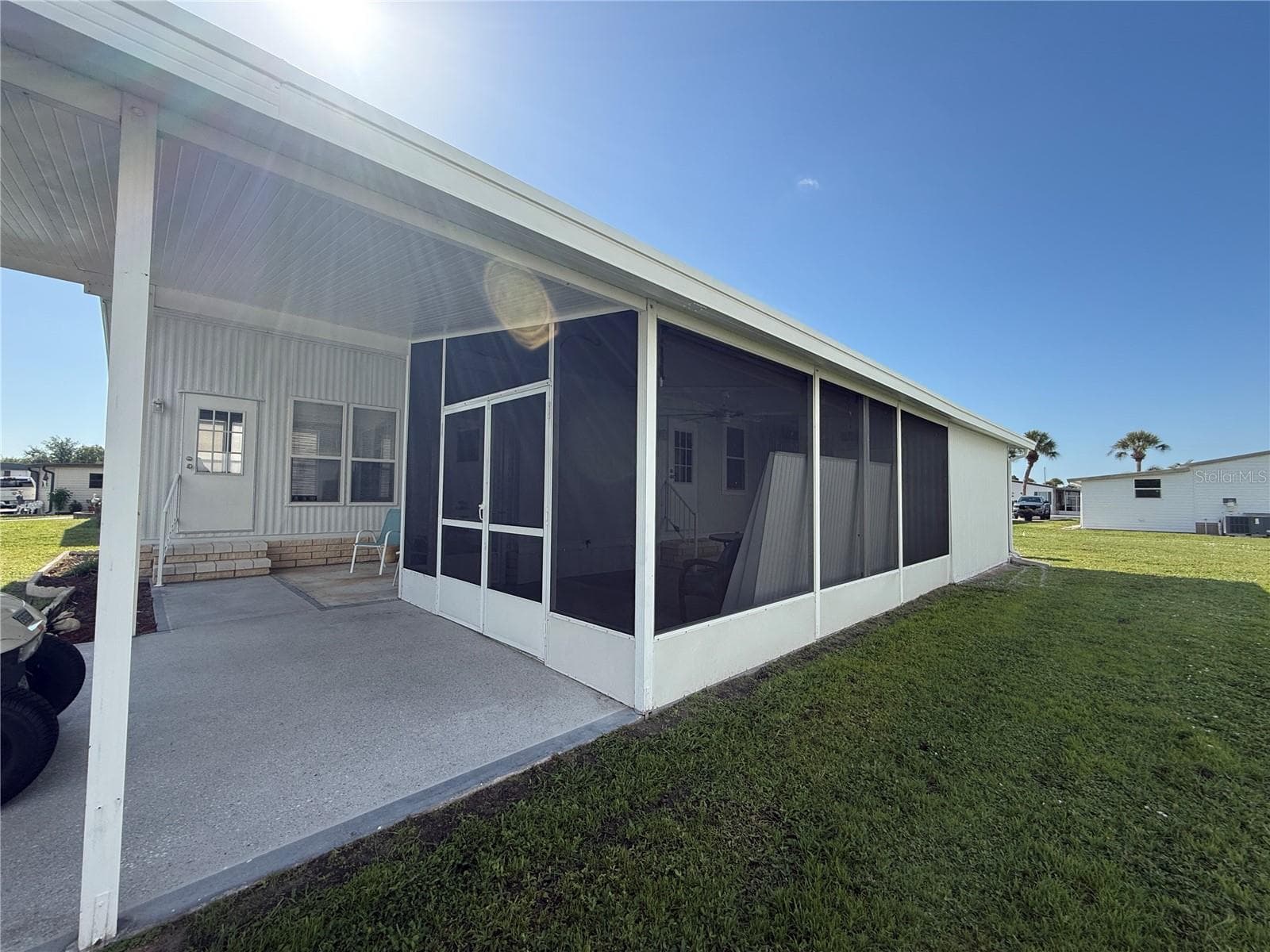 Manufactured Home at 225 N SAINT THOMAS CIR, APOLLO BEACH, photo 25 of 26