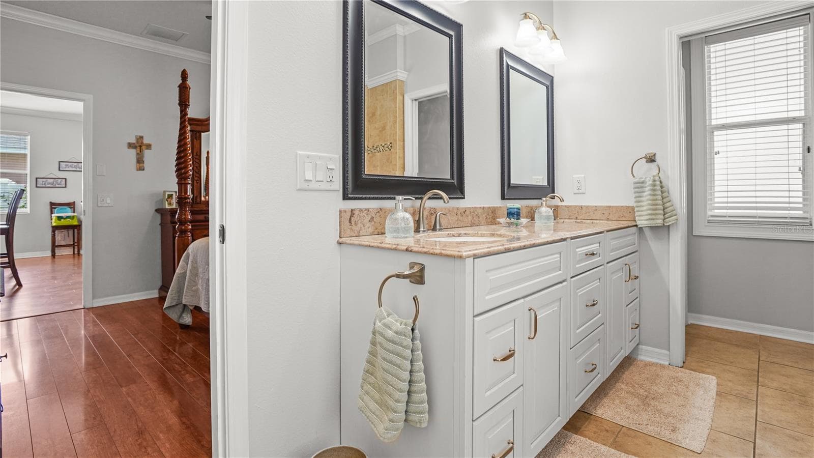 Single Family Residence at 19420 SUNSET BAY DR, LAND O LAKES, photo 20 of 56