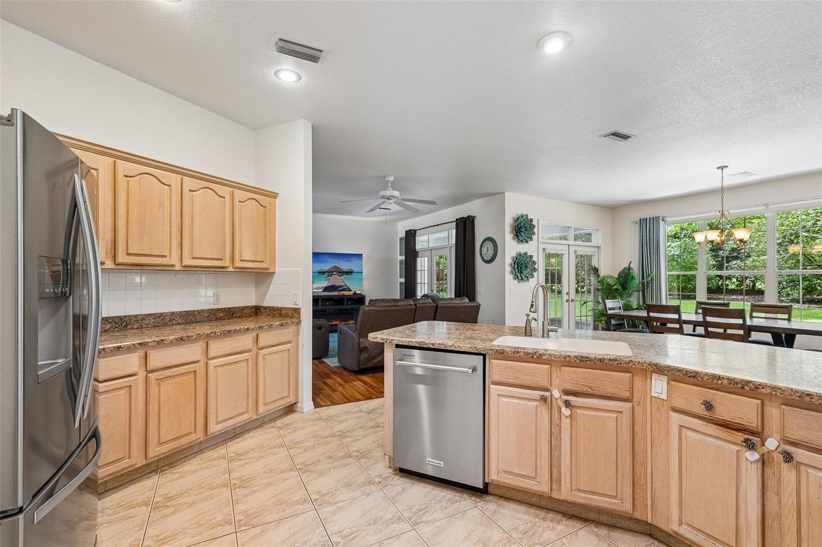 Single Family Residence at 9579 SW 195 CIR, DUNNELLON, photo 12 of 39