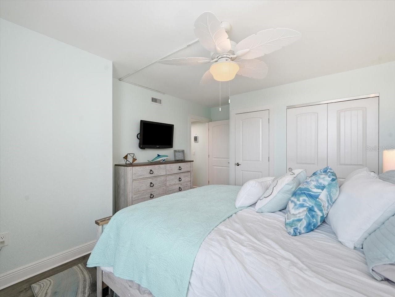 Condominium at 14800 GULF BLVD #207, MADEIRA BEACH, photo 34 of 62