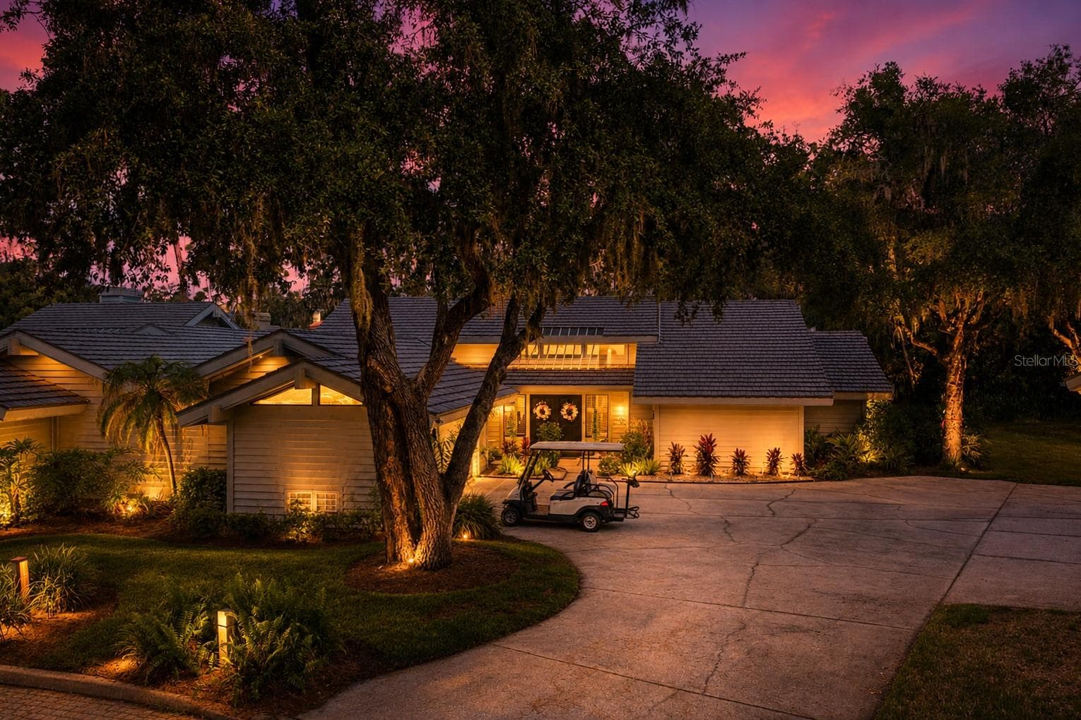 Home At Night - 5357 COBBLESTONE CT, WESLEY CHAPEL