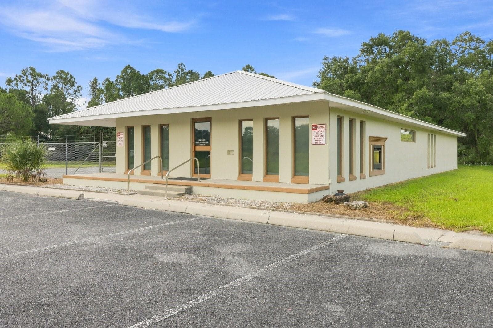 50 DIANA ST