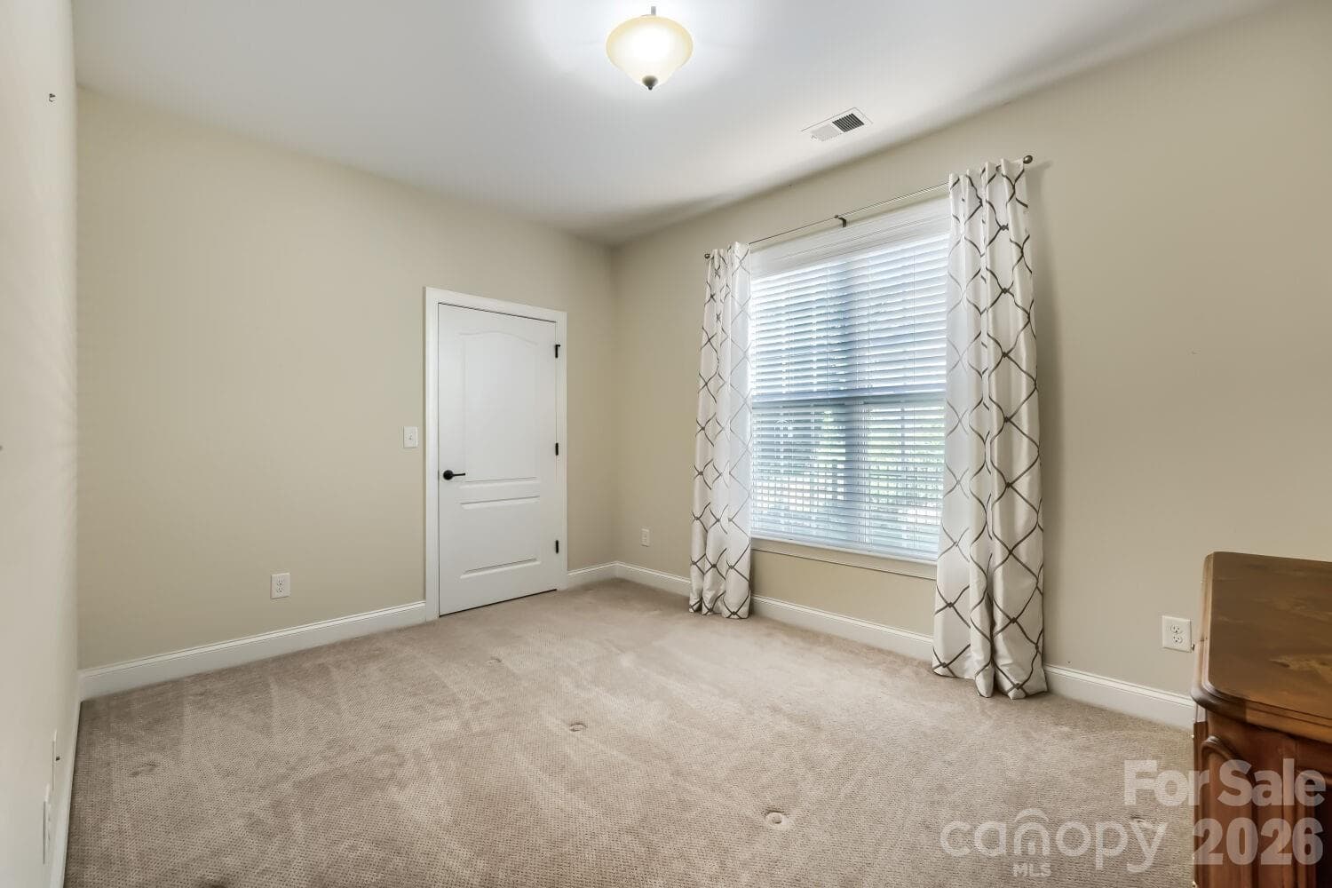 Single Family Residence at 18311 Glenealy Drive, Cornelius, photo 23 of 40