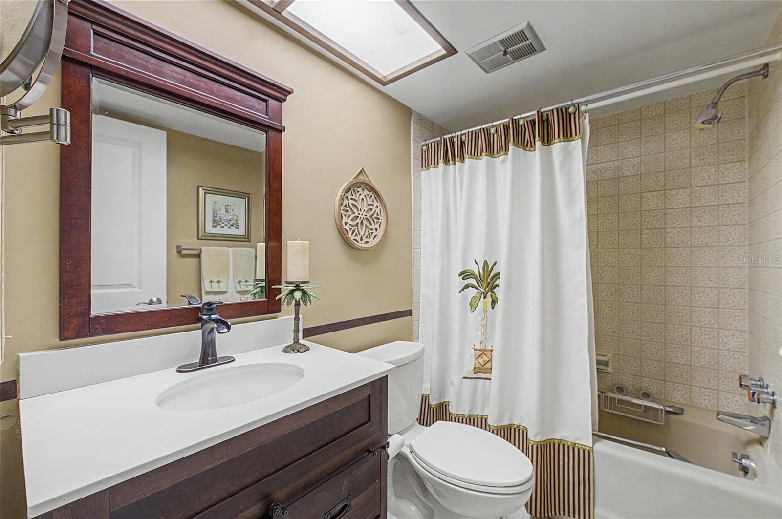 Condominium at 2543 ROYAL PINES CIR #17K, CLEARWATER, photo 20 of 47