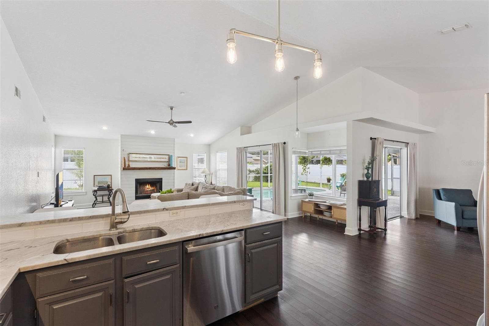 Single Family Residence at 13627 DORNOCH DR, ORLANDO, photo 8 of 36