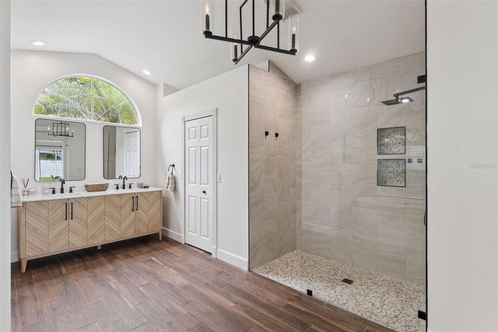 Single Family Residence at 13627 DORNOCH DR, ORLANDO, photo 14 of 36