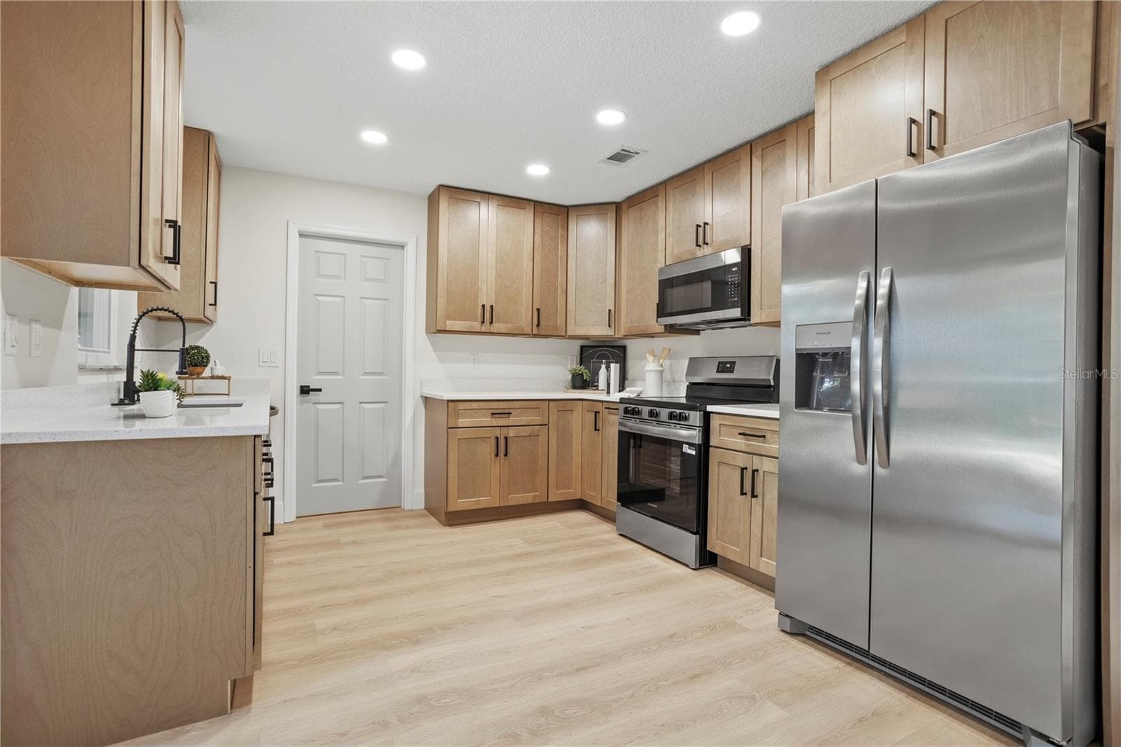 Kitchen - 530 GEORGIA AVE, LONGWOOD