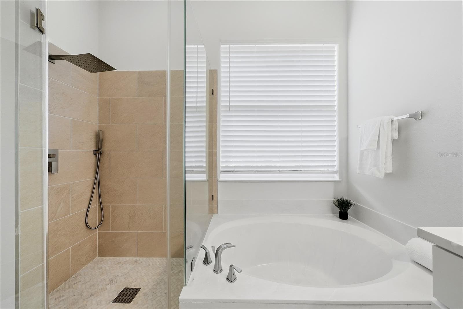 Single Family Residence at 6817 SUPERIOR STREET CIR, SARASOTA, photo 34 of 67