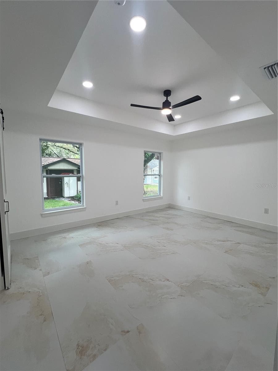 Single Family Residence at 8915 N WILLOW AVE, TAMPA, photo 37 of 47