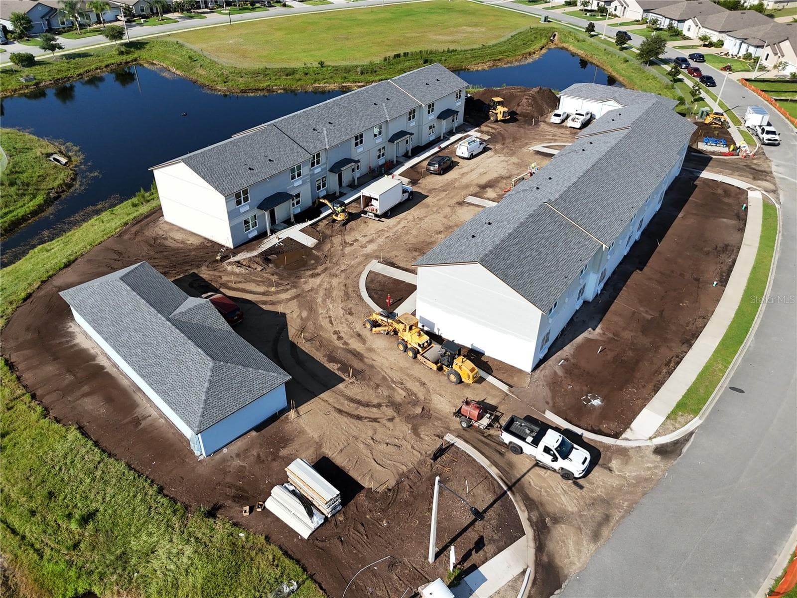 34 GREEN CIR #201