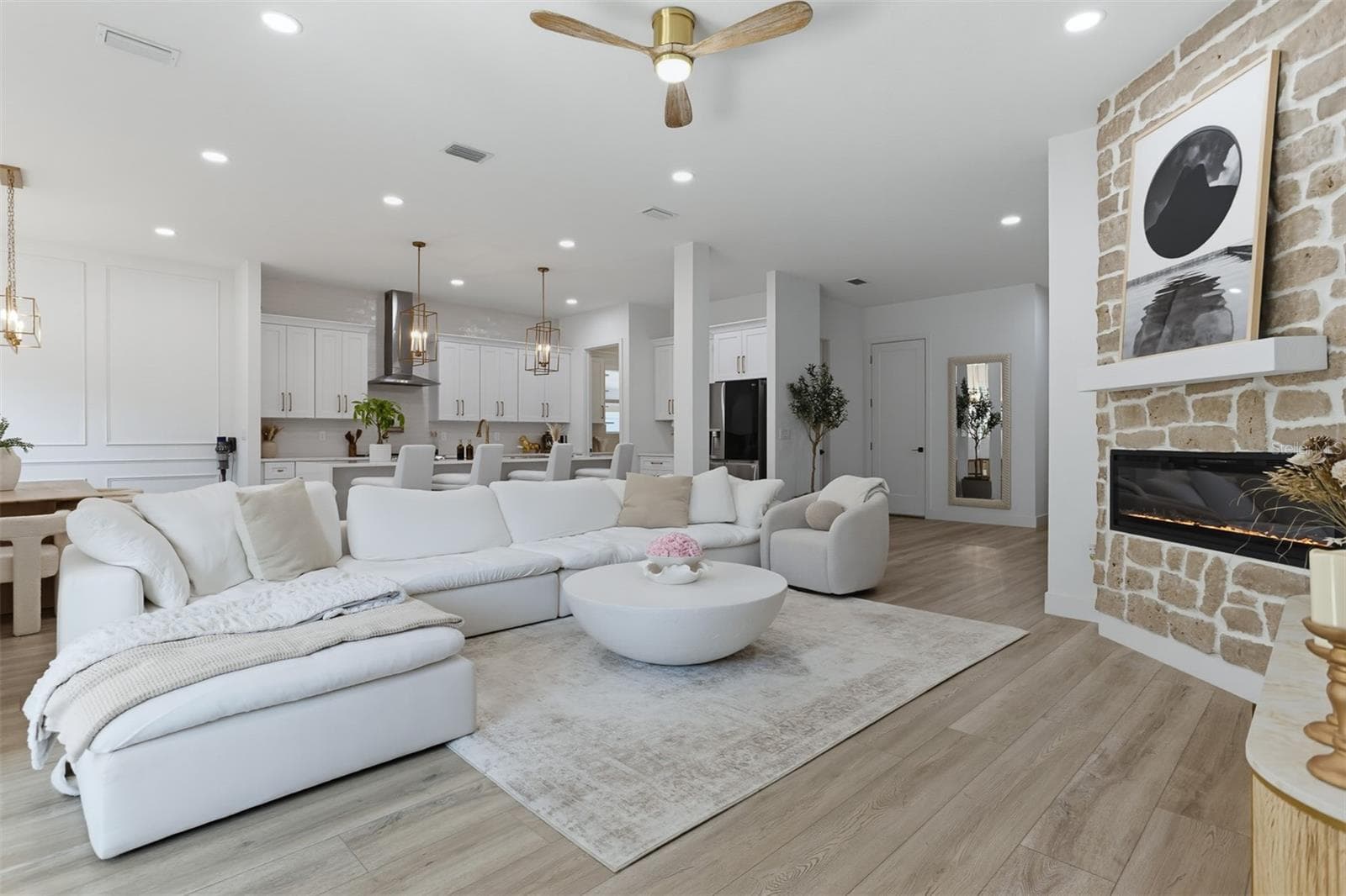 Single Family Residence at 3206 W ARCH ST, TAMPA, photo 11 of 71