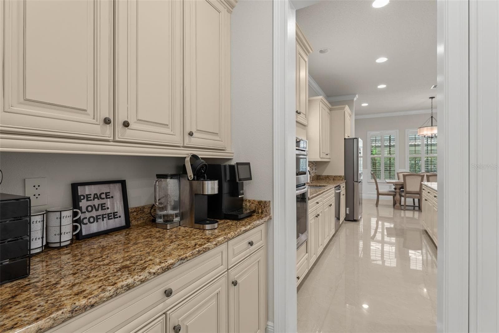 Single Family Residence at 8498 MOREHOUSE DR, ORLANDO, photo 9 of 88