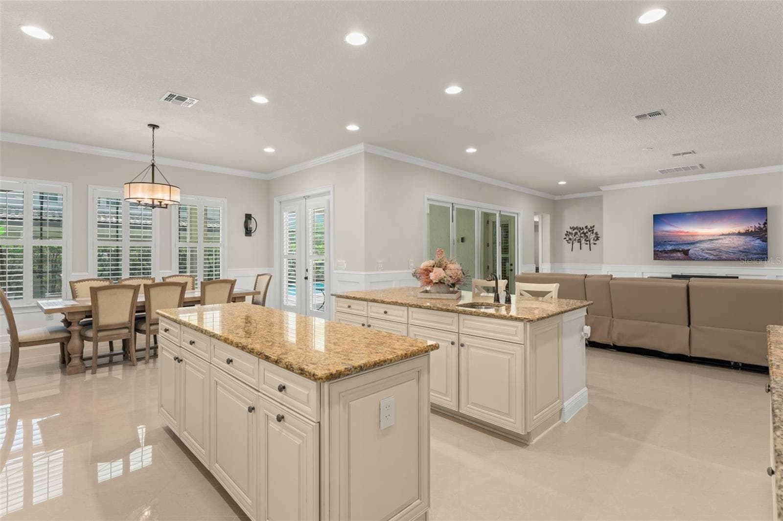 Single Family Residence at 8498 MOREHOUSE DR, ORLANDO, photo 12 of 88