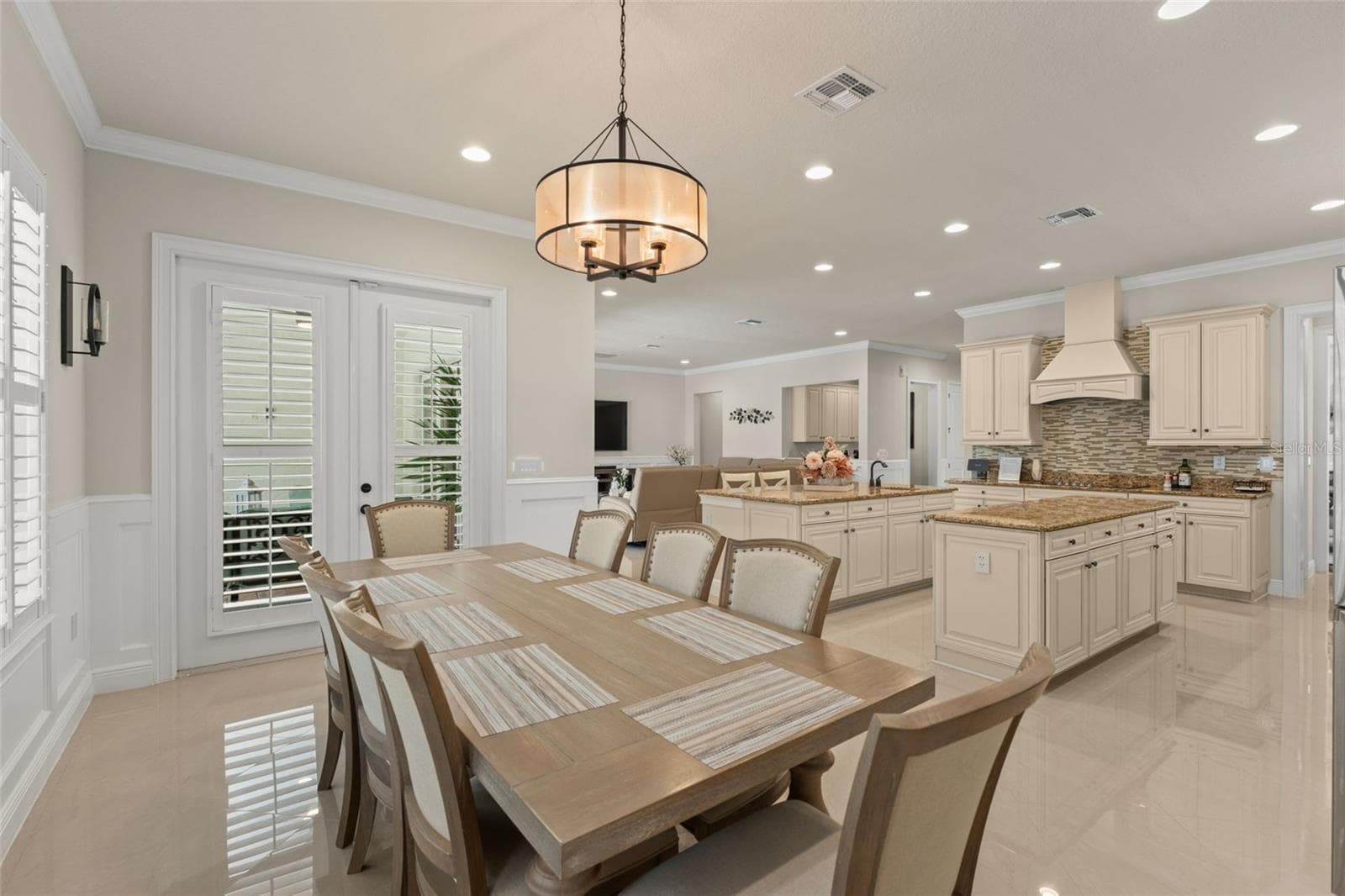 Single Family Residence at 8498 MOREHOUSE DR, ORLANDO, photo 14 of 88