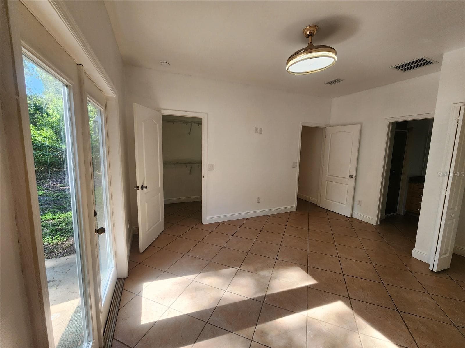 Primary - 8909 SE 2ND STREET RD, TRENTON