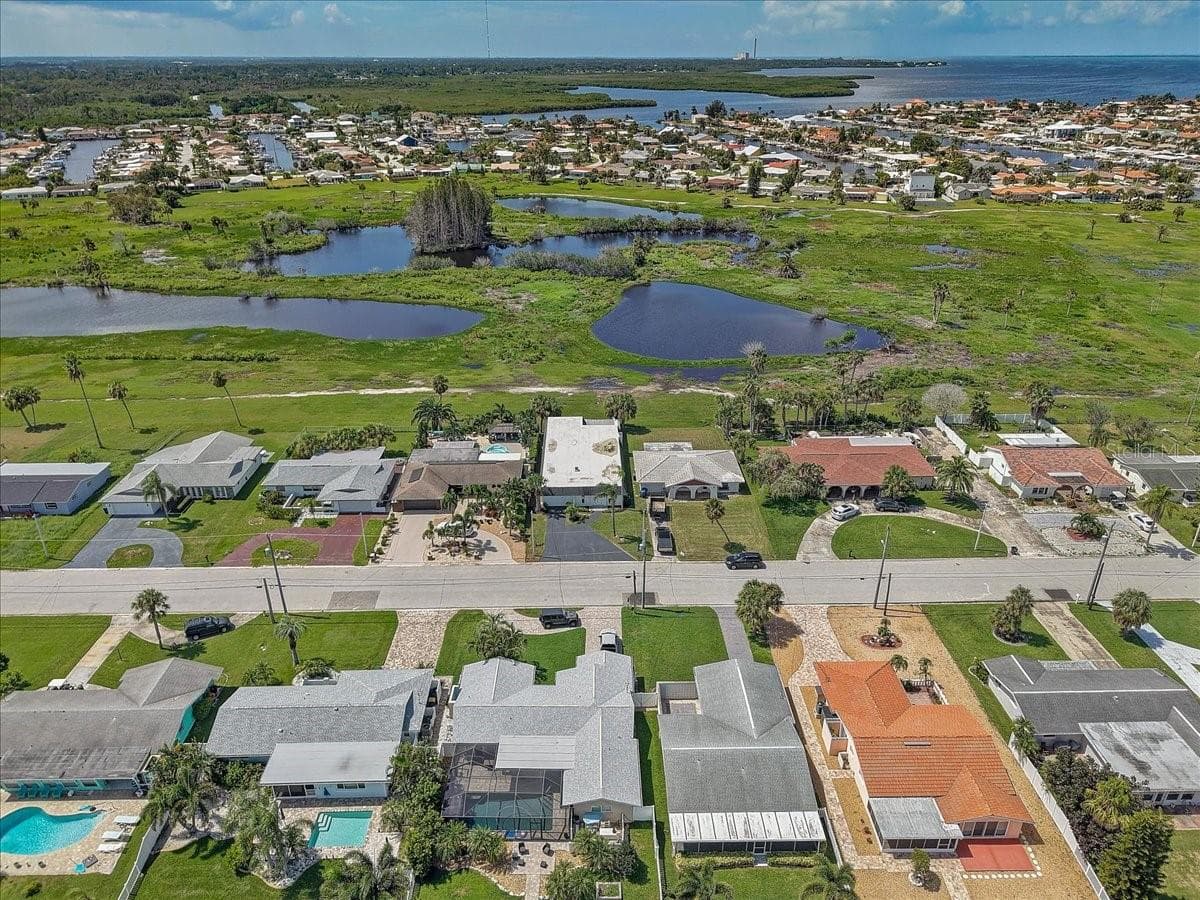 Single Family Residence at 3960 HEADSAIL DR, NEW PORT RICHEY, photo 41 of 46