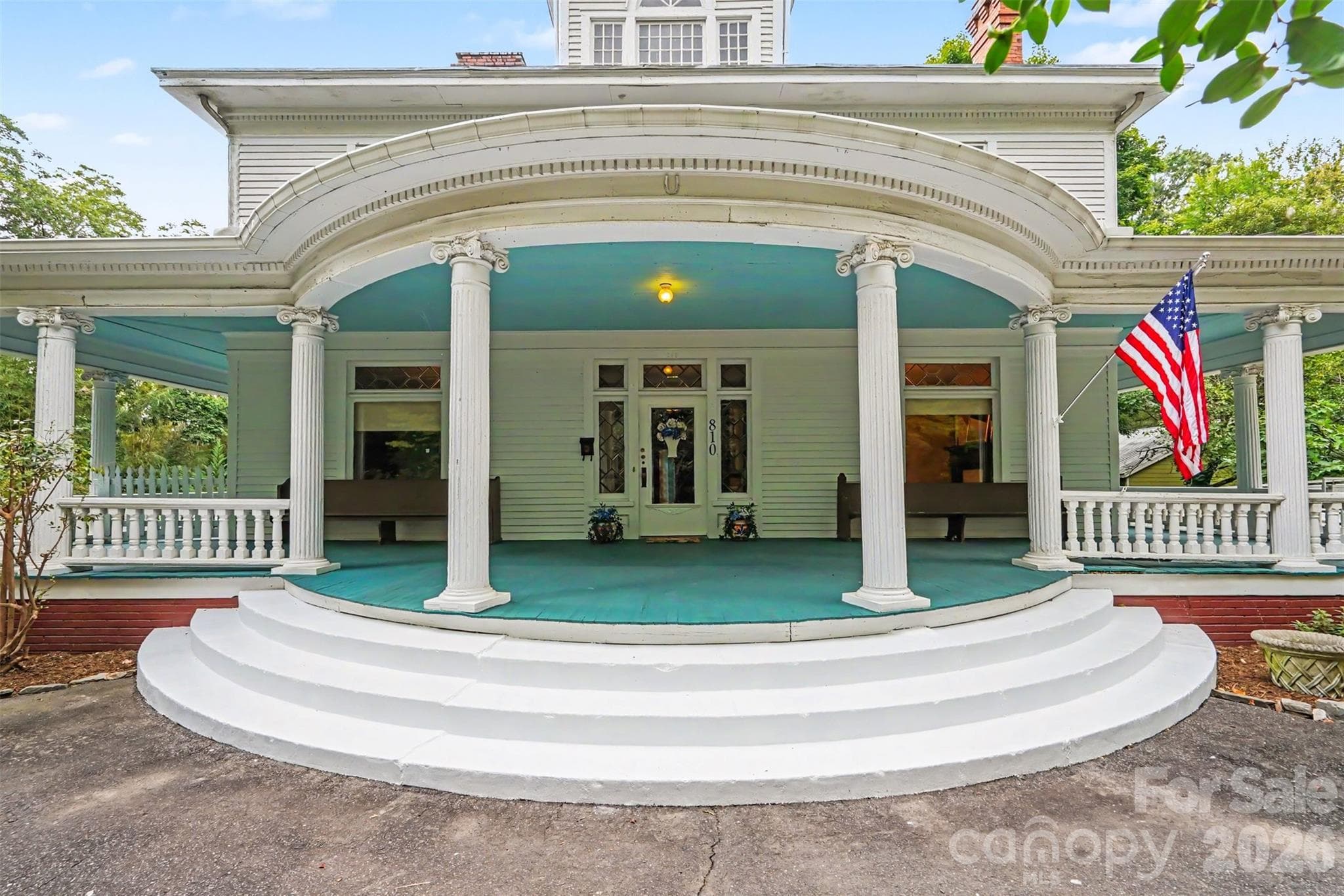 810 E Franklin Street