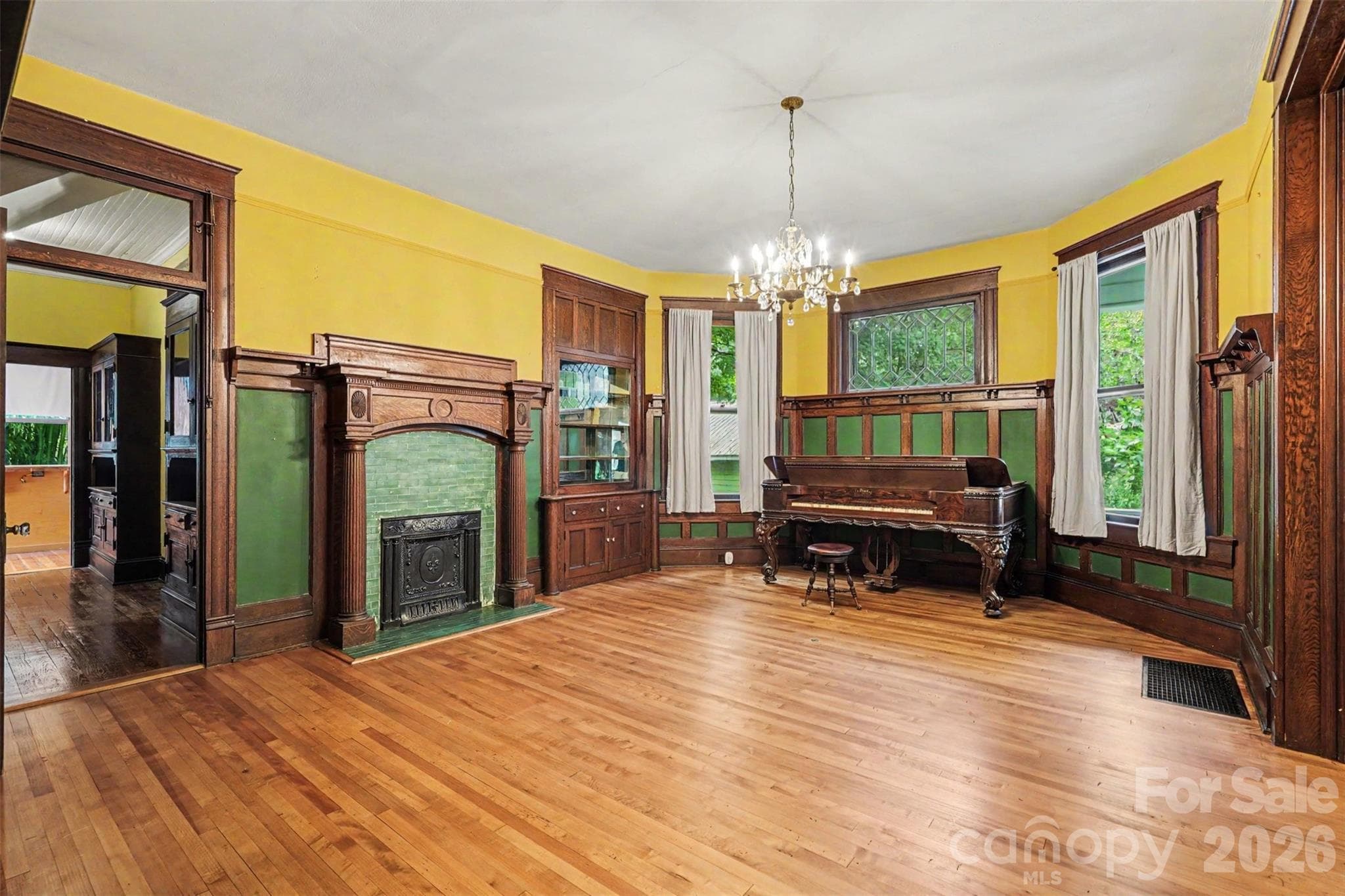 Single Family Residence at 810 E Franklin Street, Monroe, photo 15 of 45