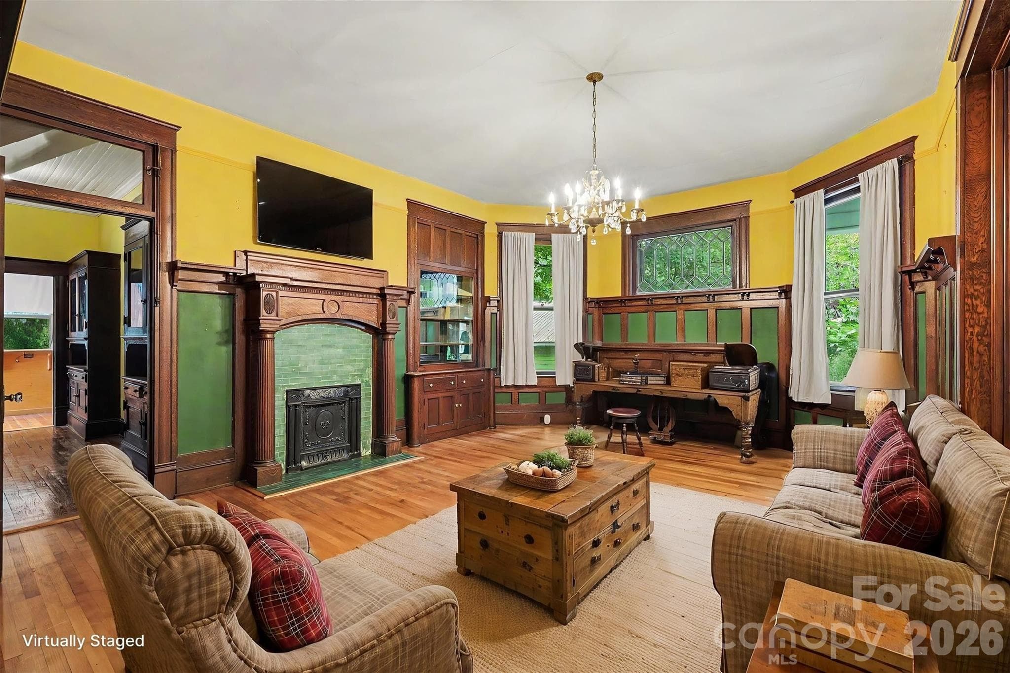 *Virtually Staged - 810 E Franklin Street, Monroe