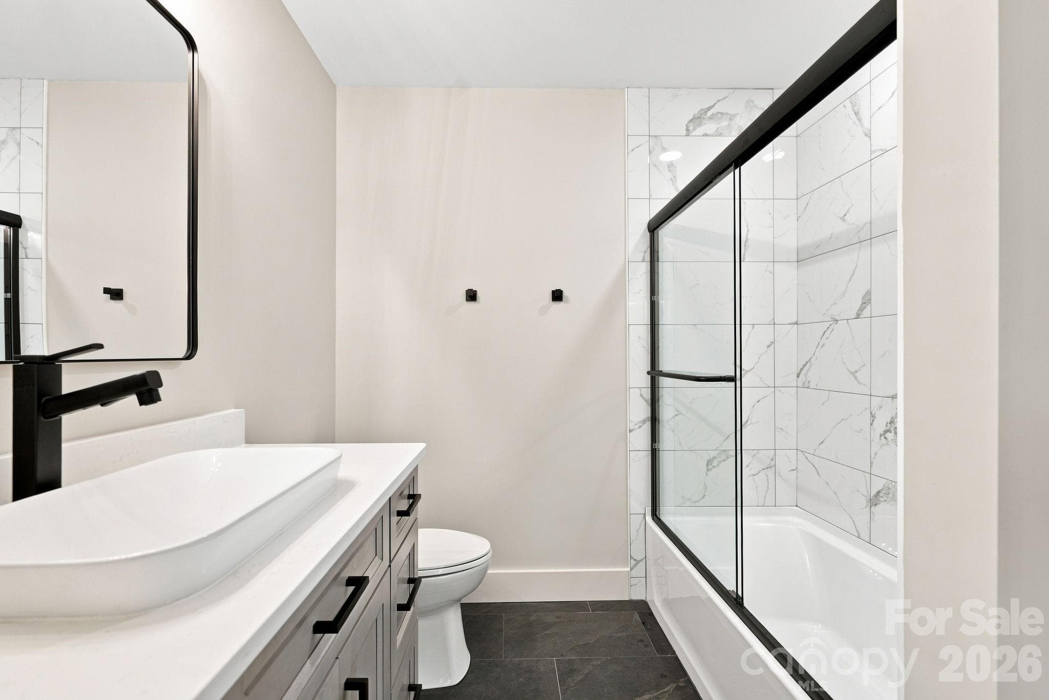 2nd full ensuite bathroom - 128 Chepstow Place, Black Mountain
