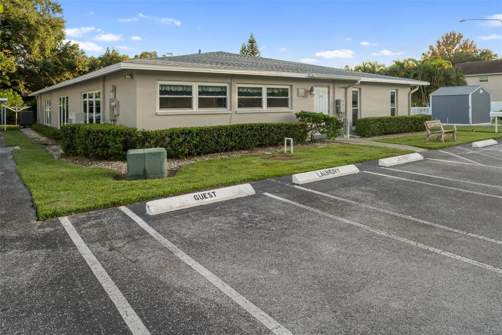 Community Laundry + Guest Parking - 11200 102ND AVE #15, SEMINOLE