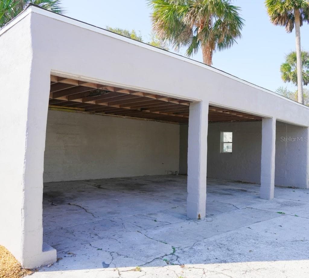 Duplex at 121-123 N HOLLYWOOD AVE, DAYTONA BEACH, photo 47 of 48