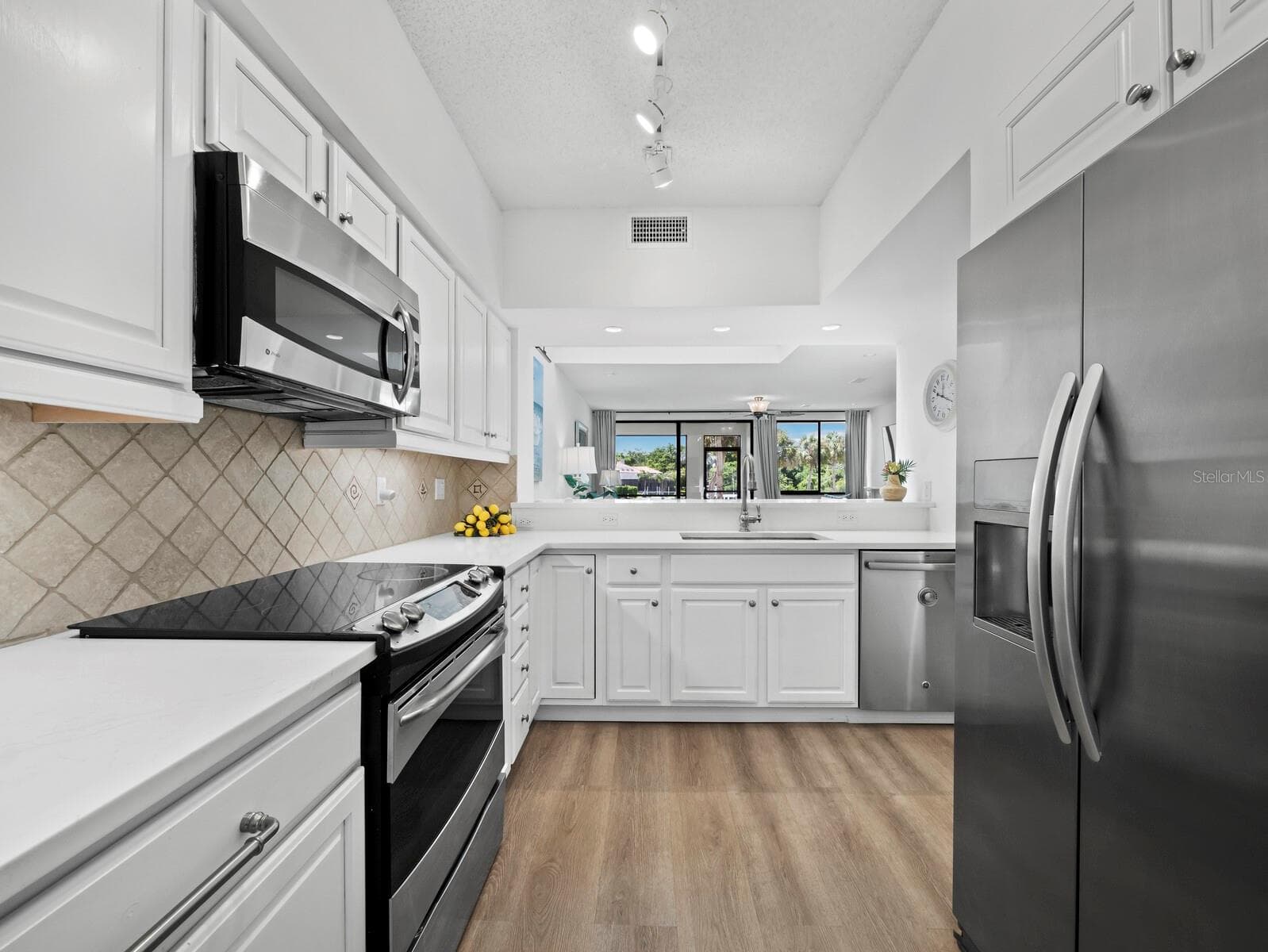 Condominium at 1906 HARBOURSIDE DR #303, LONGBOAT KEY, photo 5 of 55