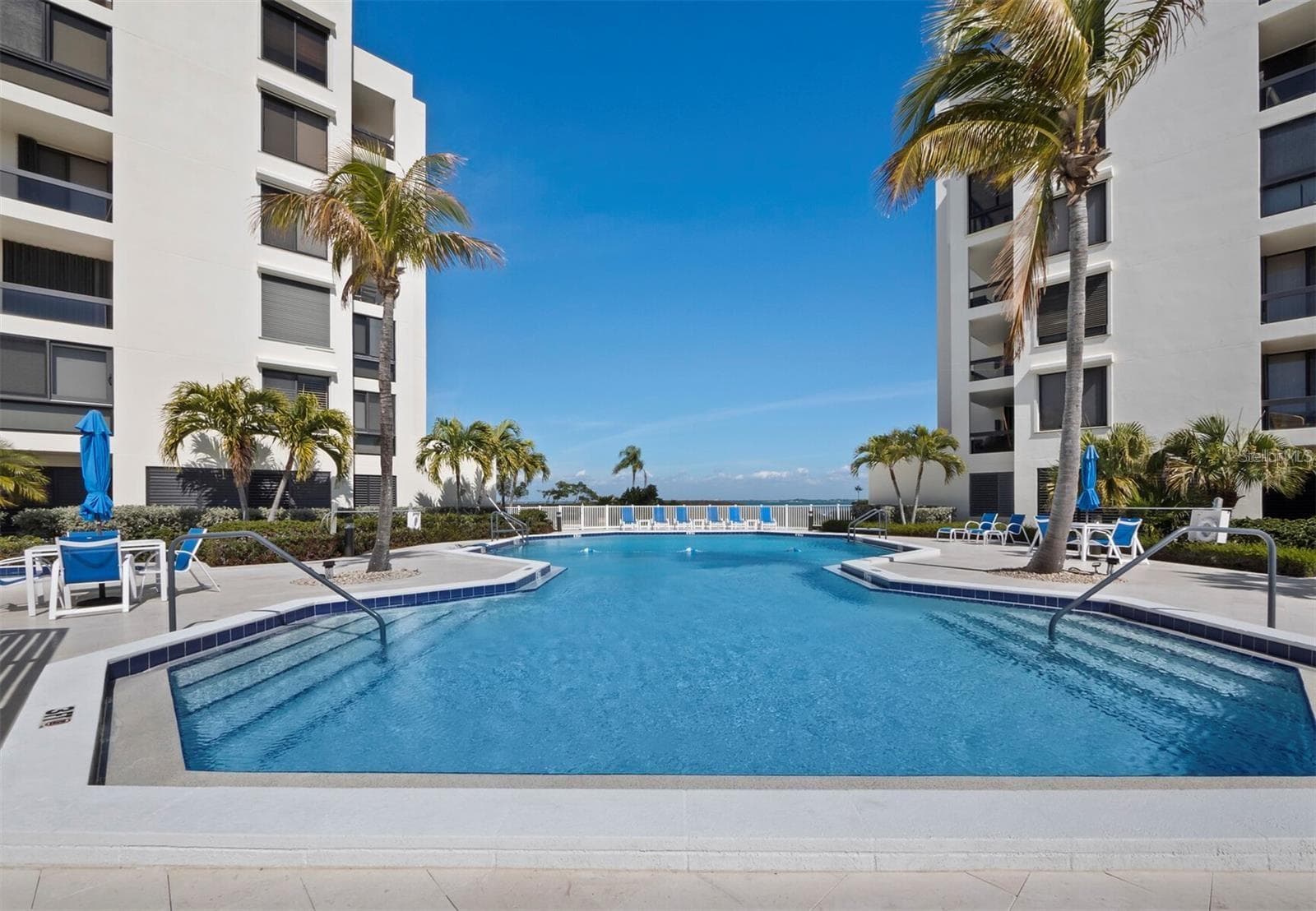 Condominium at 1906 HARBOURSIDE DR #303, LONGBOAT KEY, photo 41 of 55
