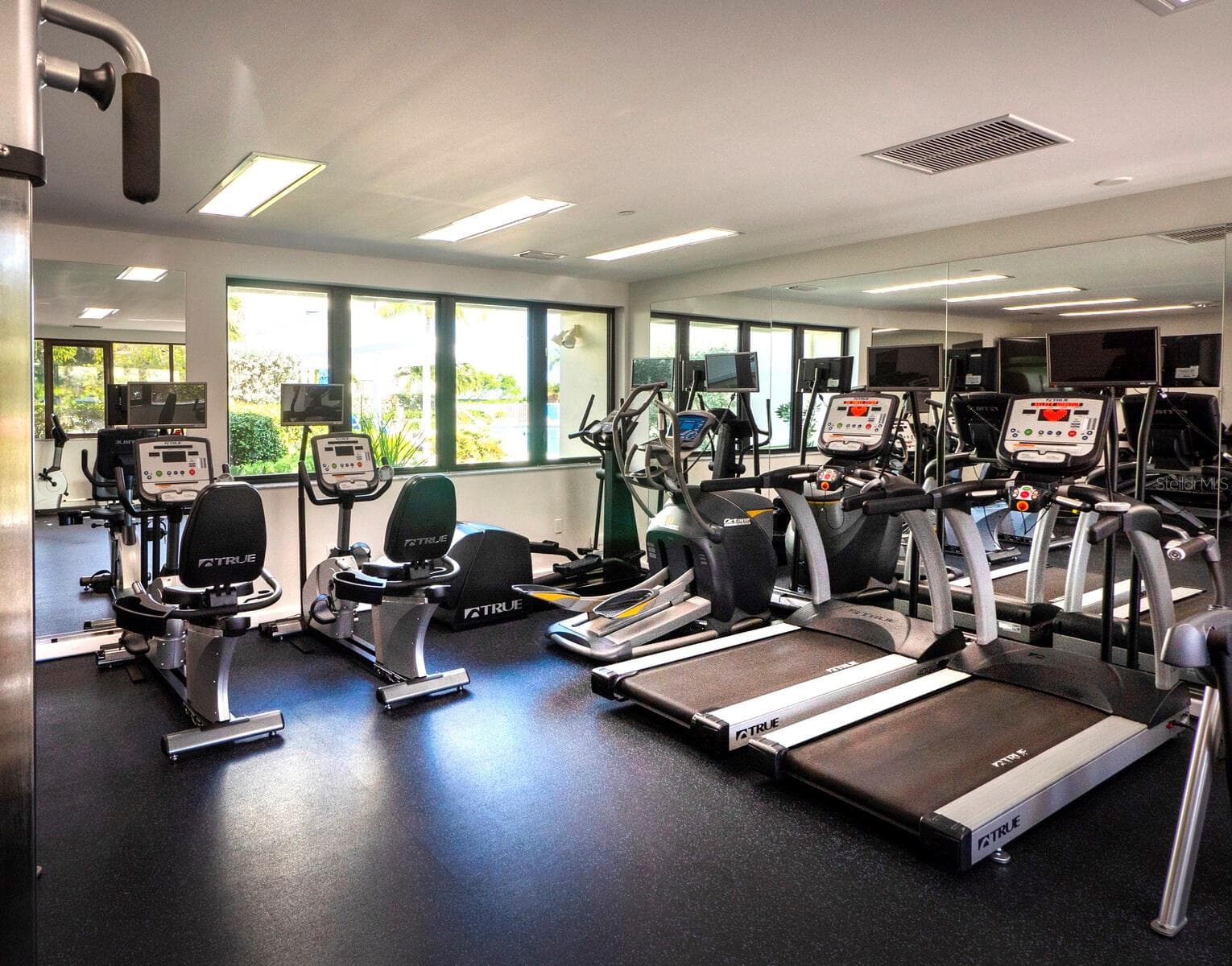 Condominium at 1906 HARBOURSIDE DR #303, LONGBOAT KEY, photo 43 of 55
