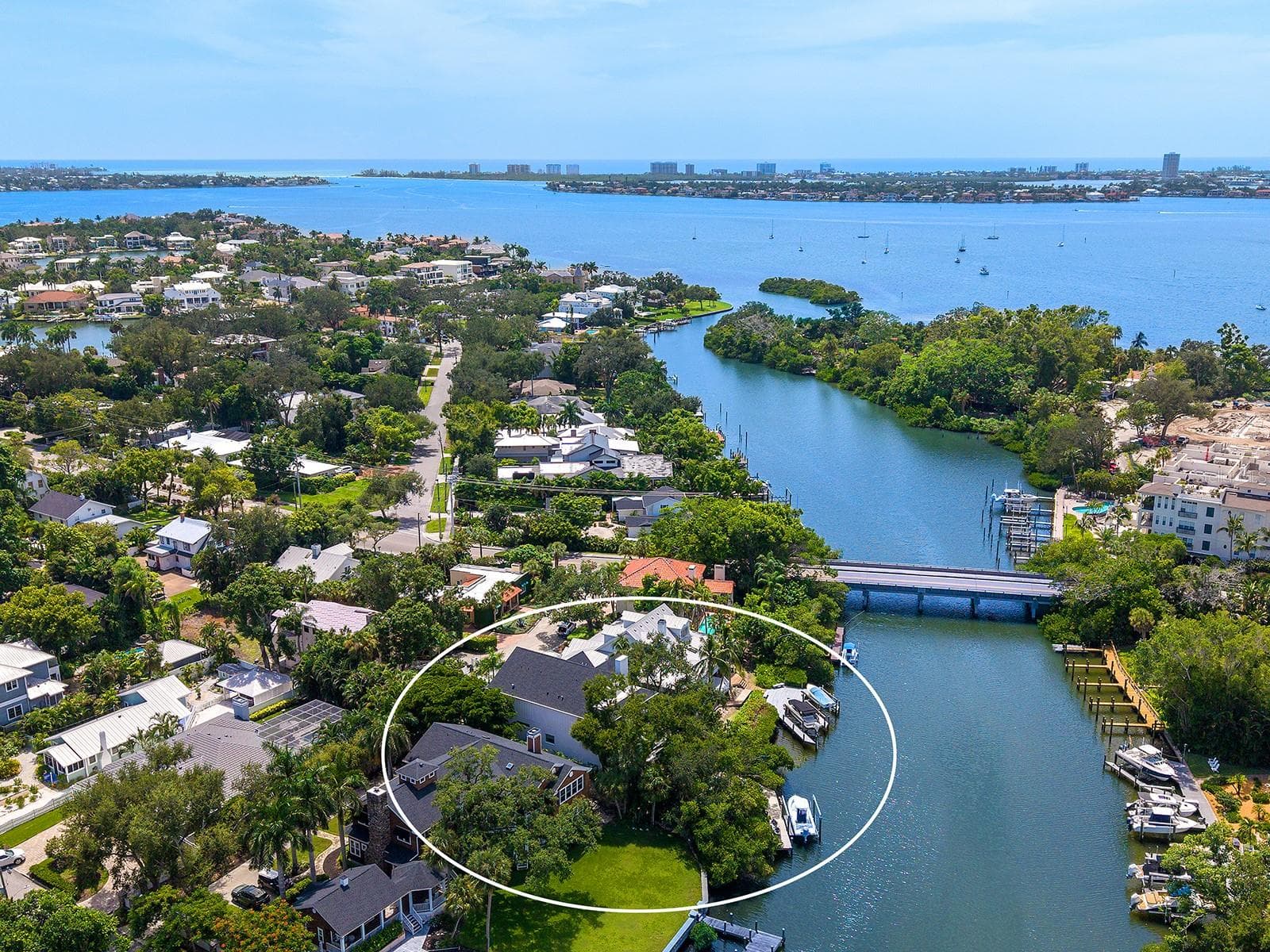 Single Family Residence at 1621 BAY POINT CT, SARASOTA, photo 4 of 84