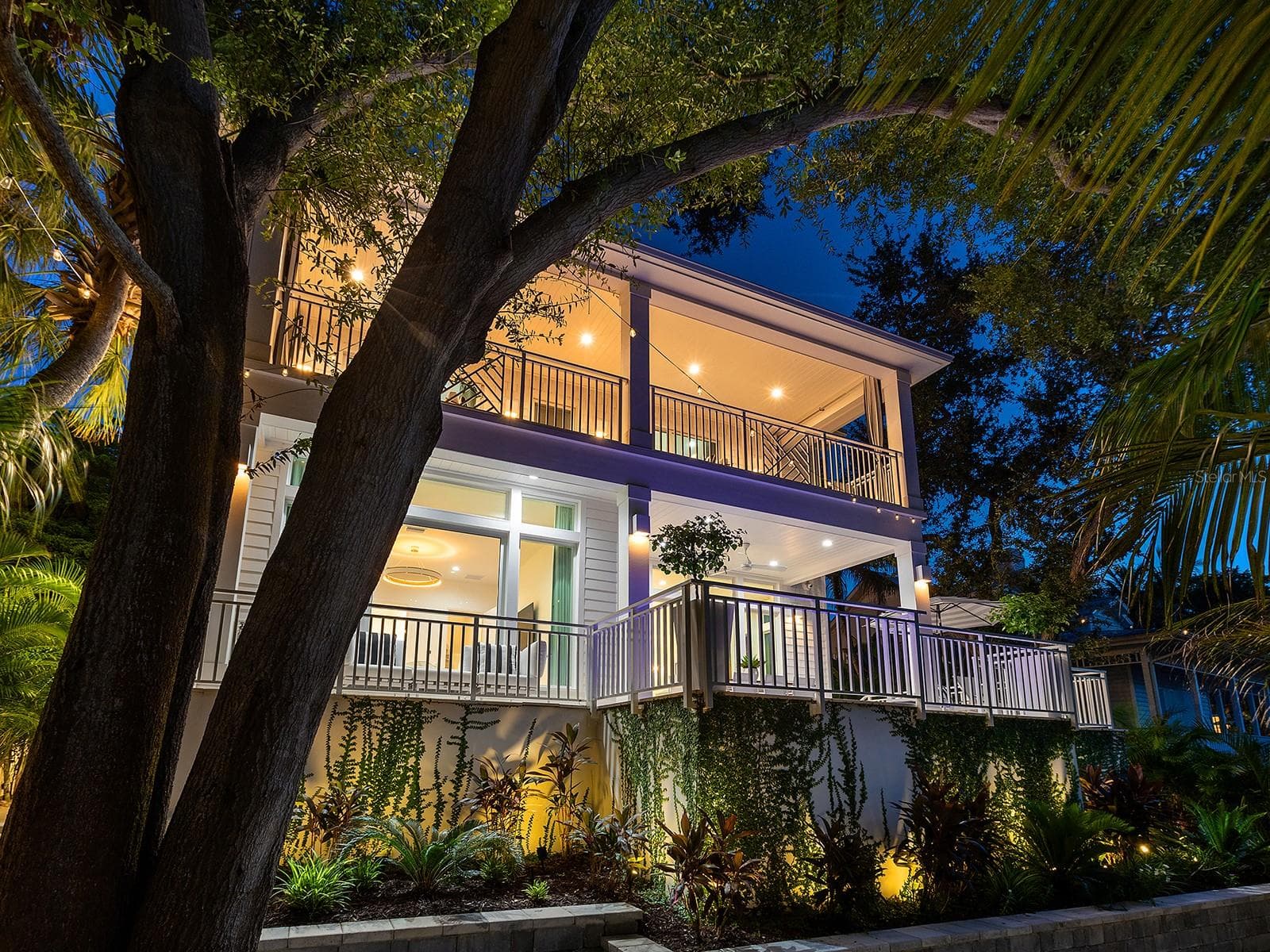 Single Family Residence at 1621 BAY POINT CT, SARASOTA, photo 6 of 84