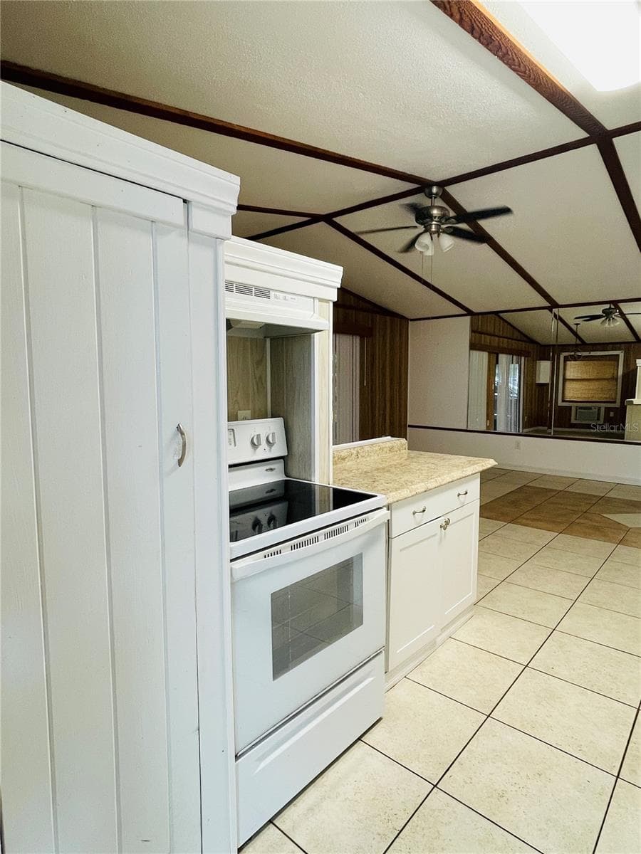 View of Kitchen upon entering. - 1335 S MARTIN LUTHER KING JR AVE, CLEARWATER