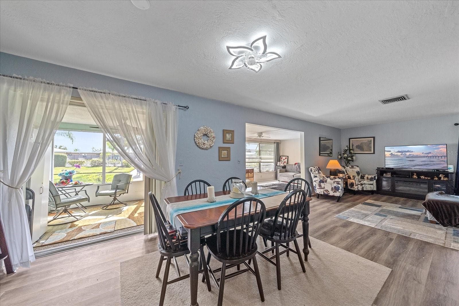 Condominium at 3286 BRUNSWICK LN #704, SARASOTA, photo 8 of 35